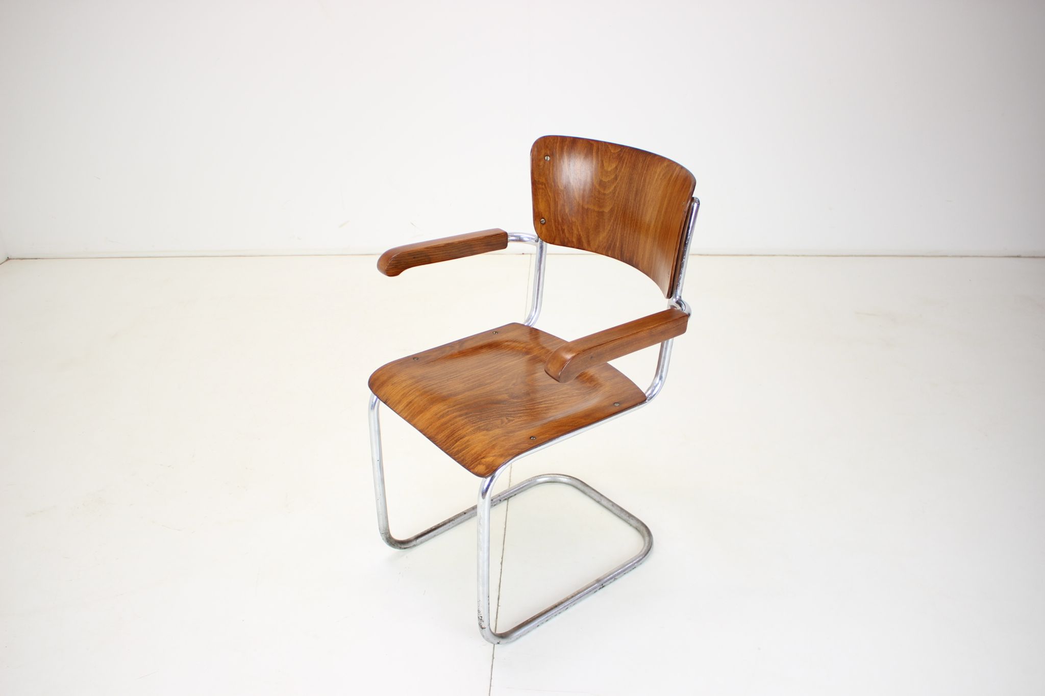 Restored Bauhaus Chrome Chair by Rudolf Vichr Prag, 1930s