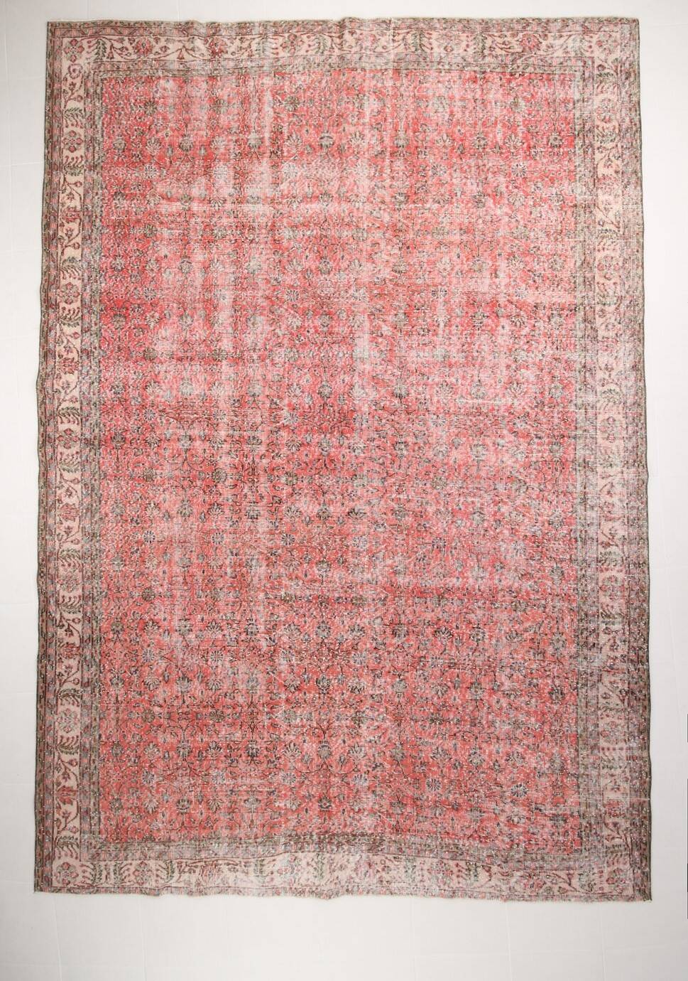 9x12 large red perisan rug, 267x385cm