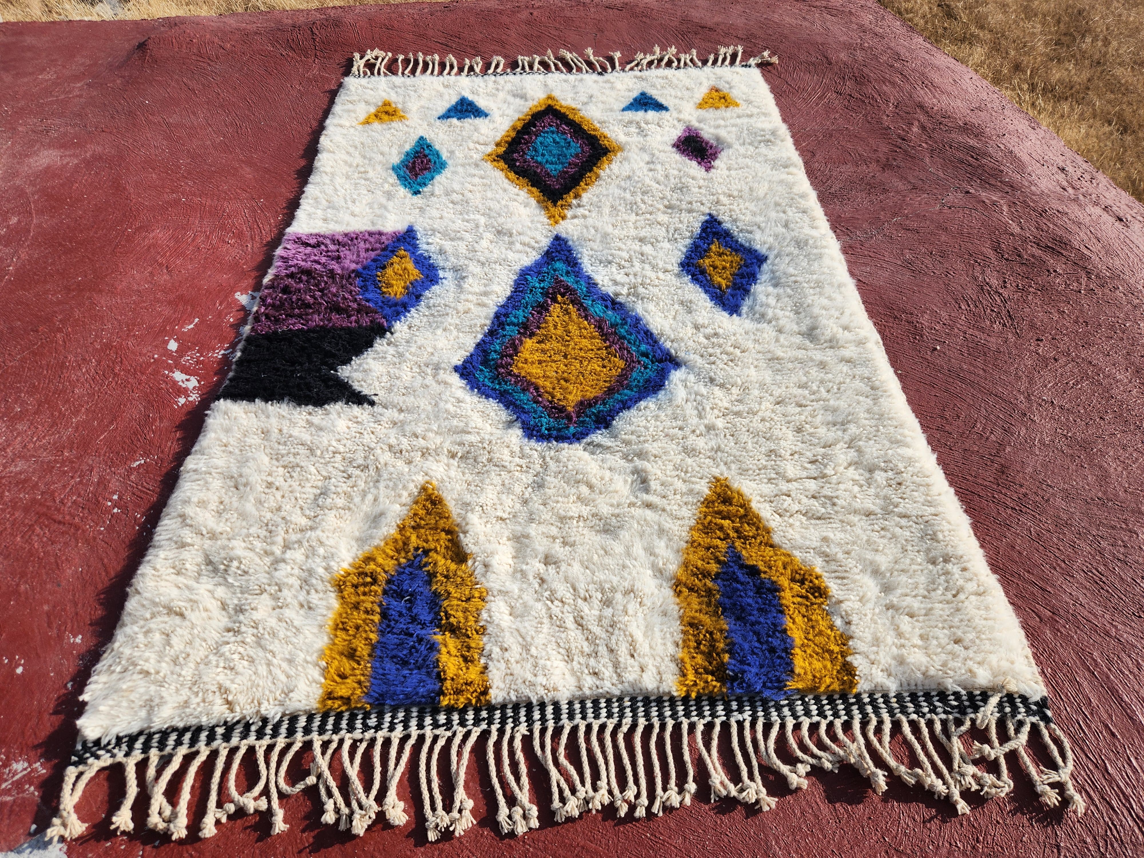 Beni Ouarain rug 250x150 cm in natural wool – Moroccan Berber rug