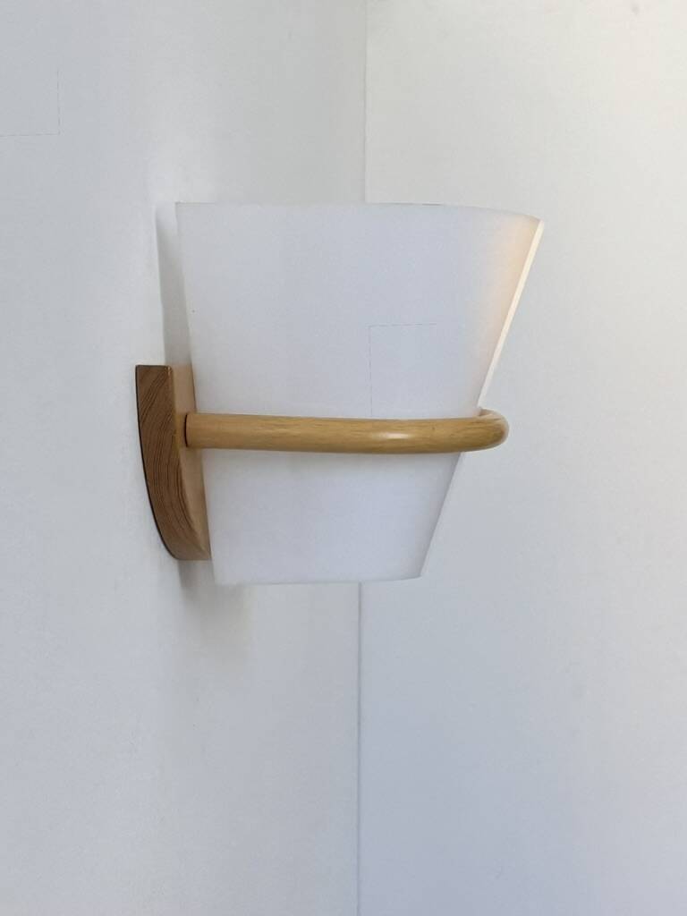 Vintage pin and opaline perspex wall light, France, 1980.