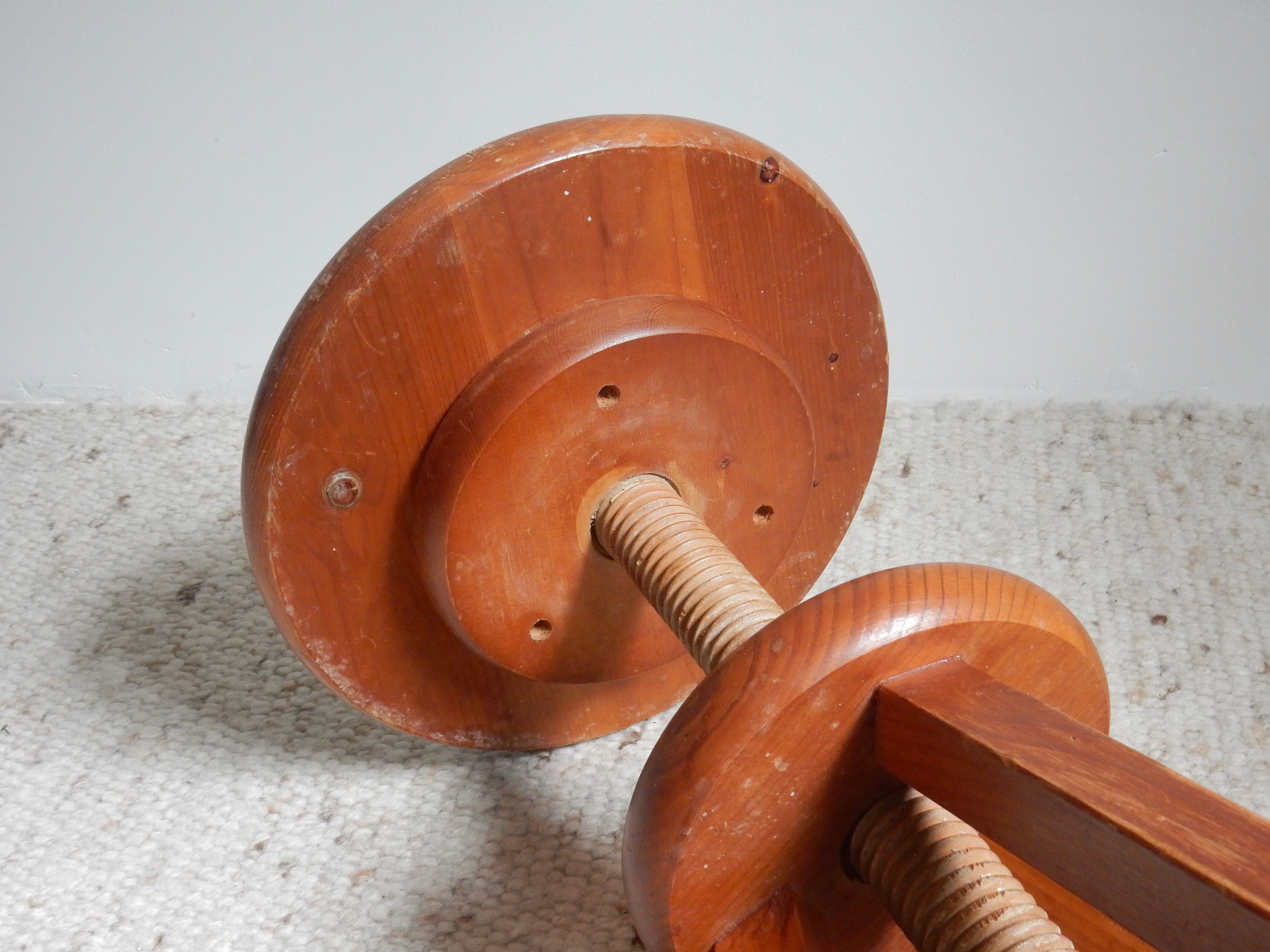Wooden screw stool