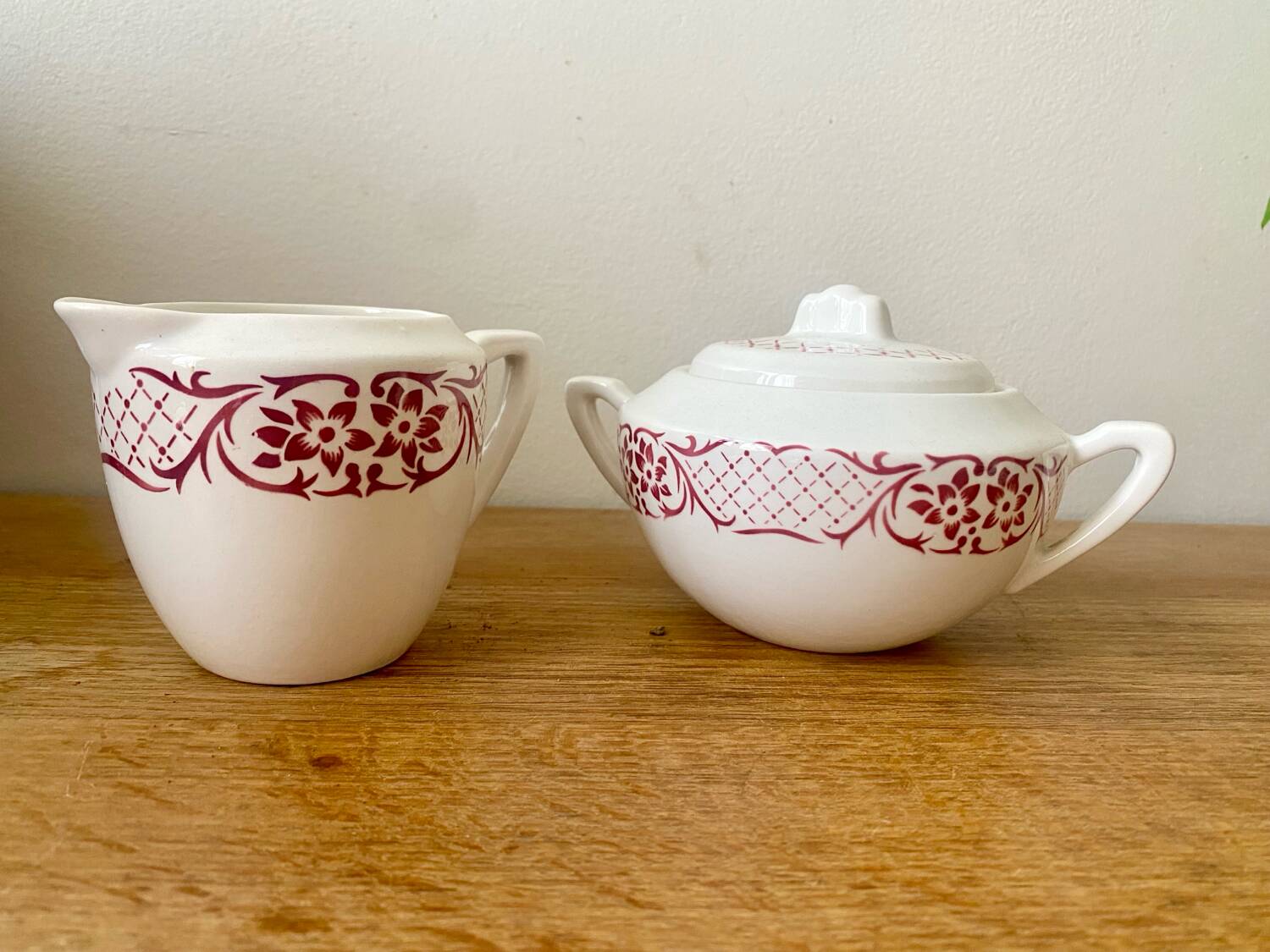 Pot à lait et sucrier Digoin Versailles