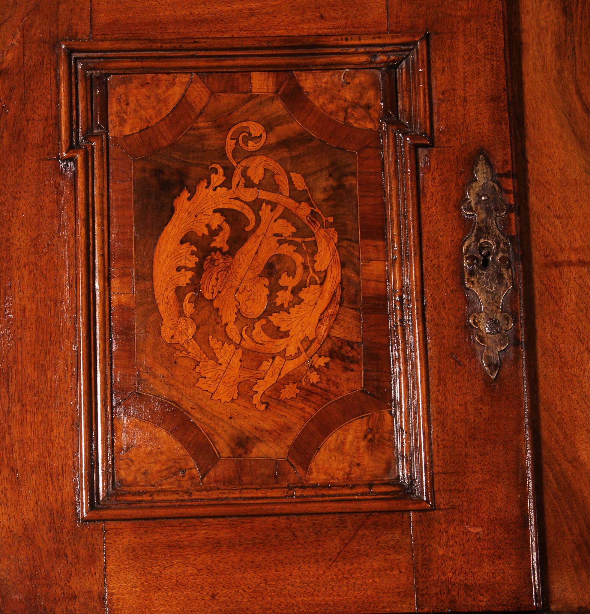 Buffet with 6 Doors in Walnut, dated 1639