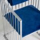 Ensemble de quatre chaises italiennes modernistes chromées avec velours bleu roi, années 1970