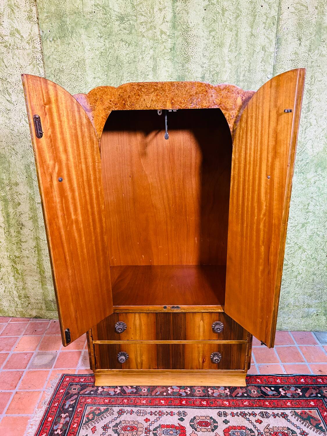 Art decó vintage Brocante burr walnut compactum wardrobe 1920-1930