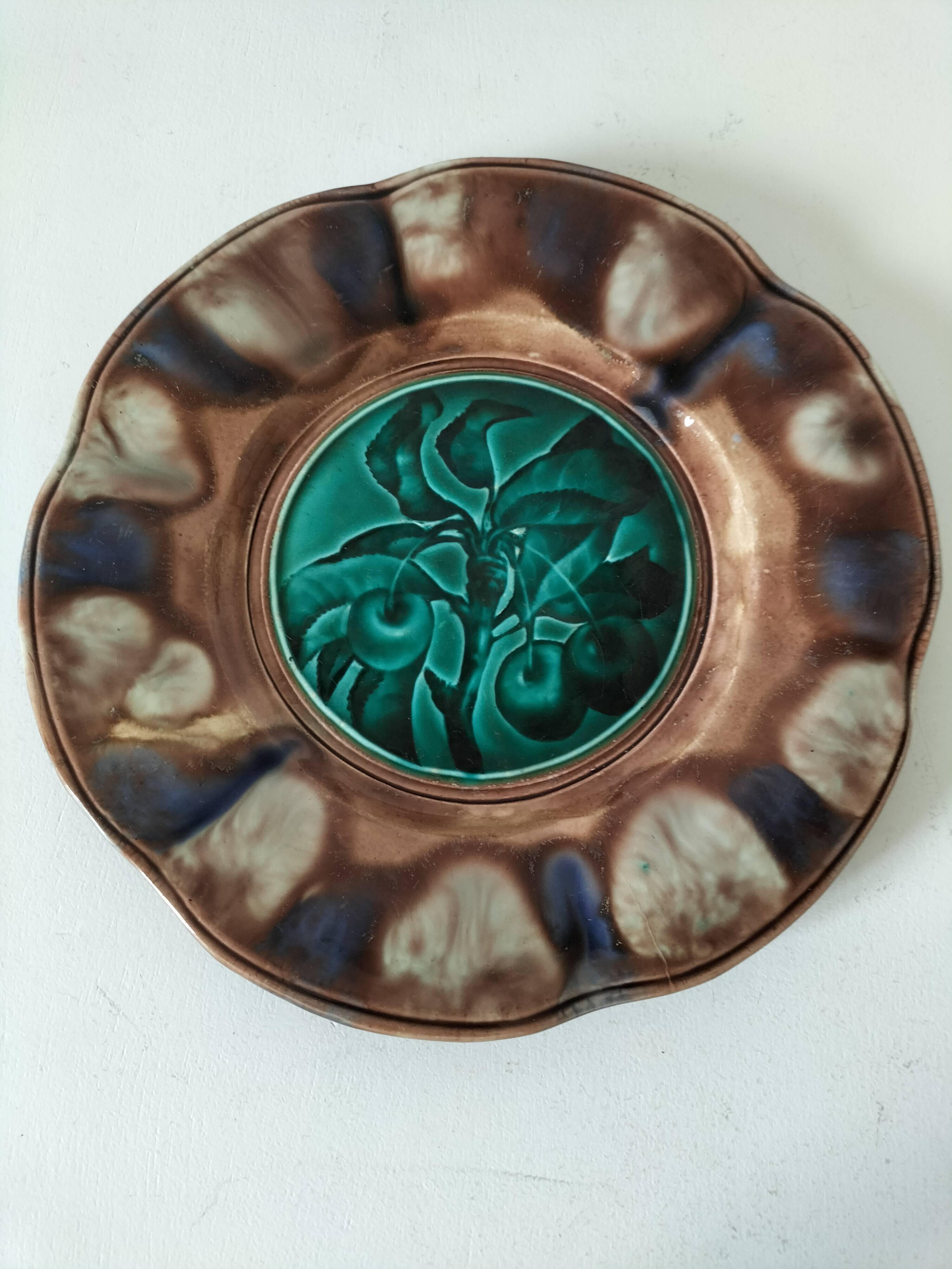 Pair of antique plates - Rubelles Enamel Factory (circa 1845–1855)