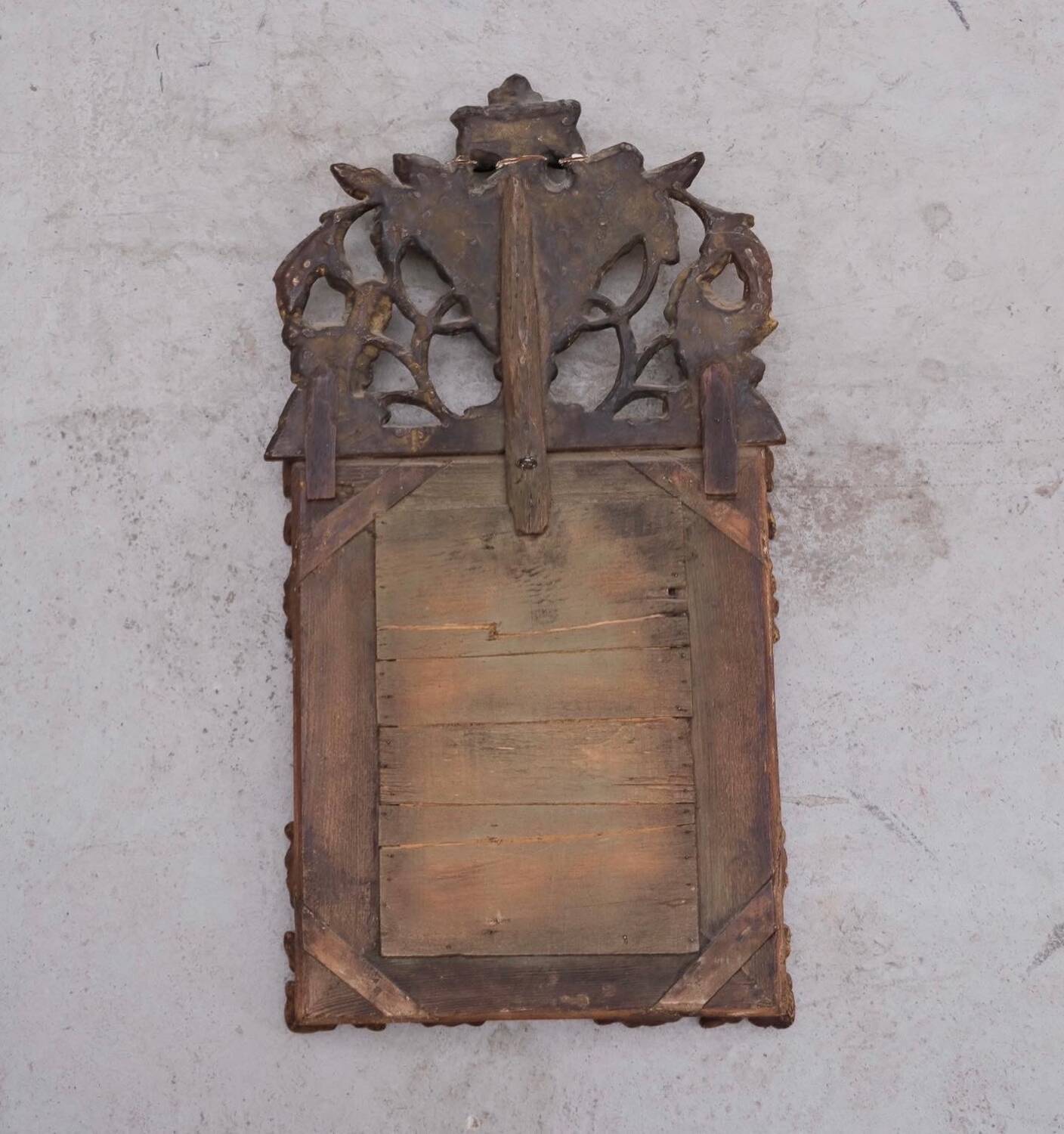 Regency style mirror with carved and gilded wood frame, early 19th century