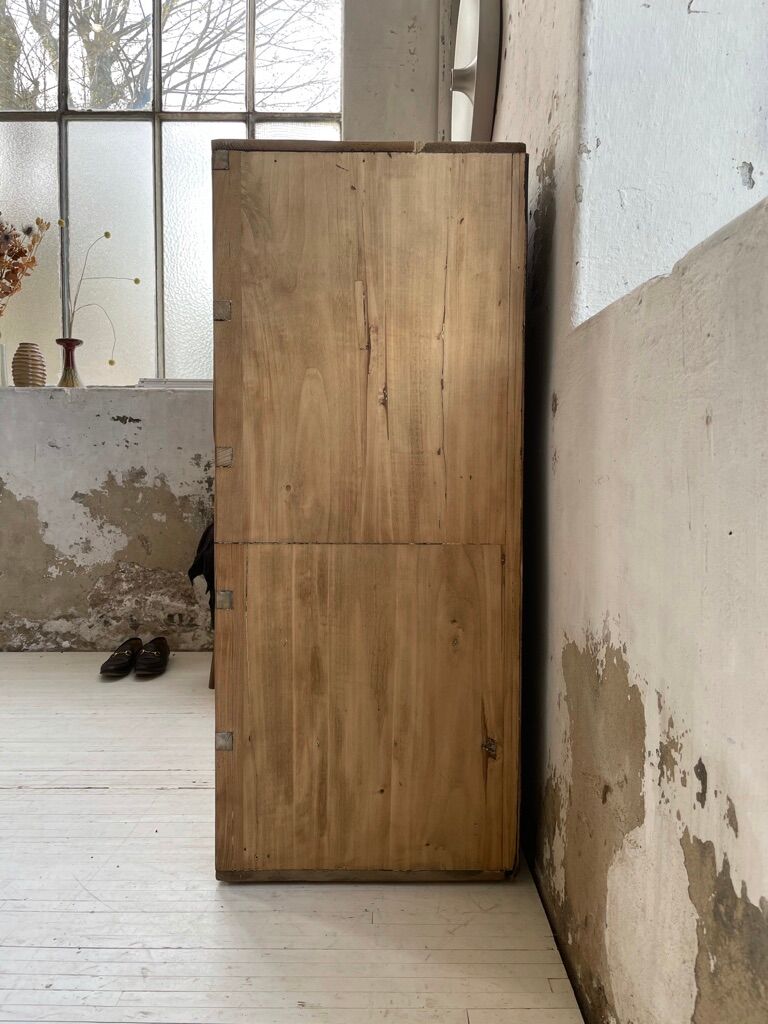 Craft furniture with drawers shell handles