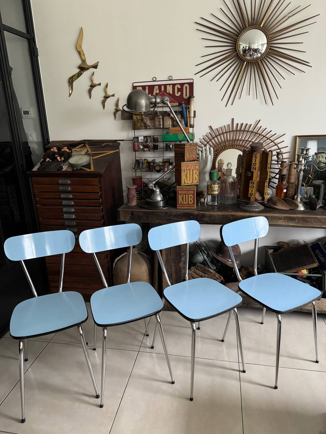 Série de 4 chaises Formica bleues vintage