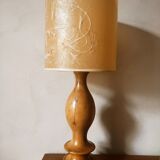 Blond wood lamp