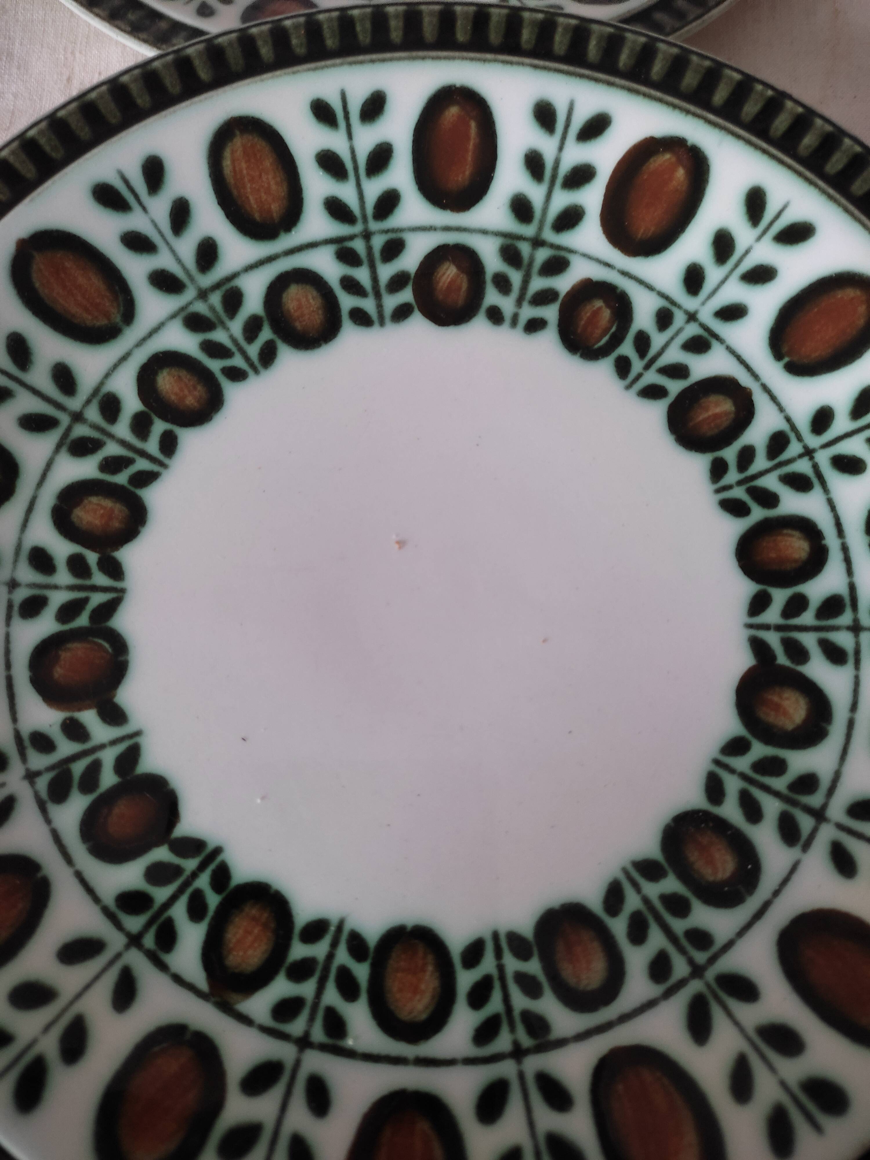 Set of 6 plates a dessert Boch model Walnut
