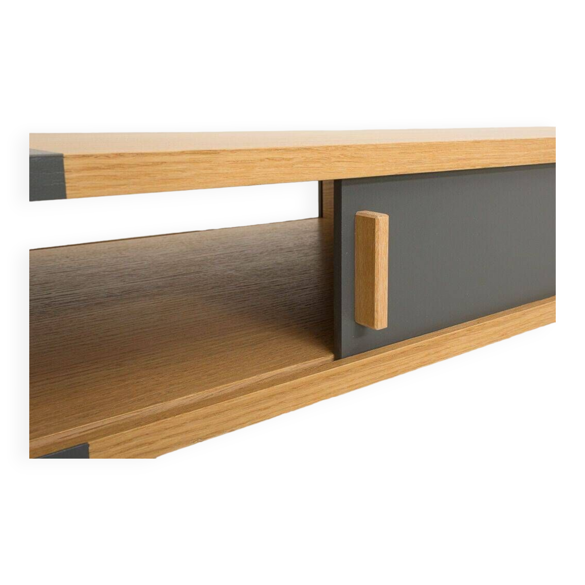 Coffee table with an oak cabinet equipped with 2 sliding doors, solid oak legs