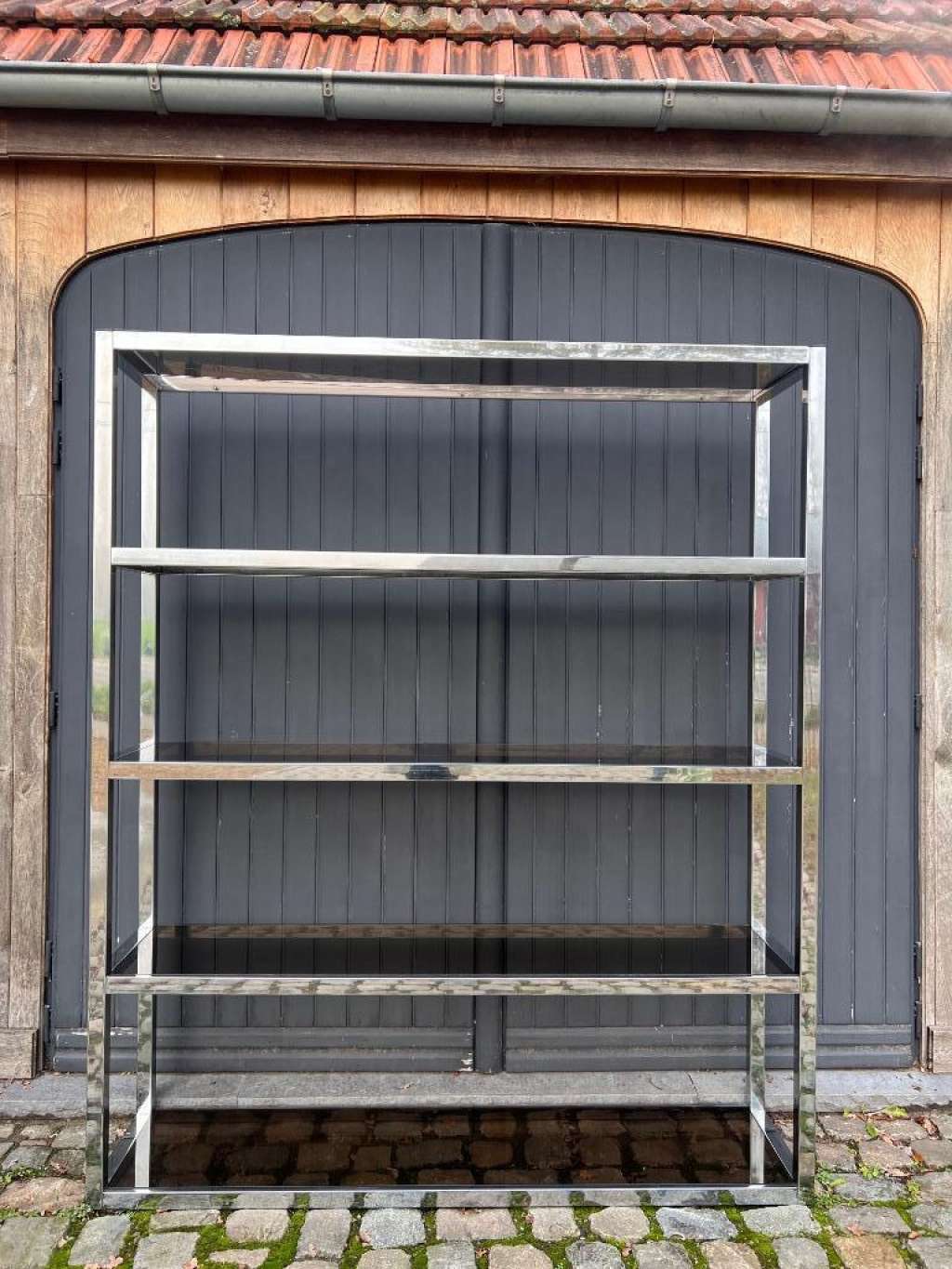 Shelf with smoked glass