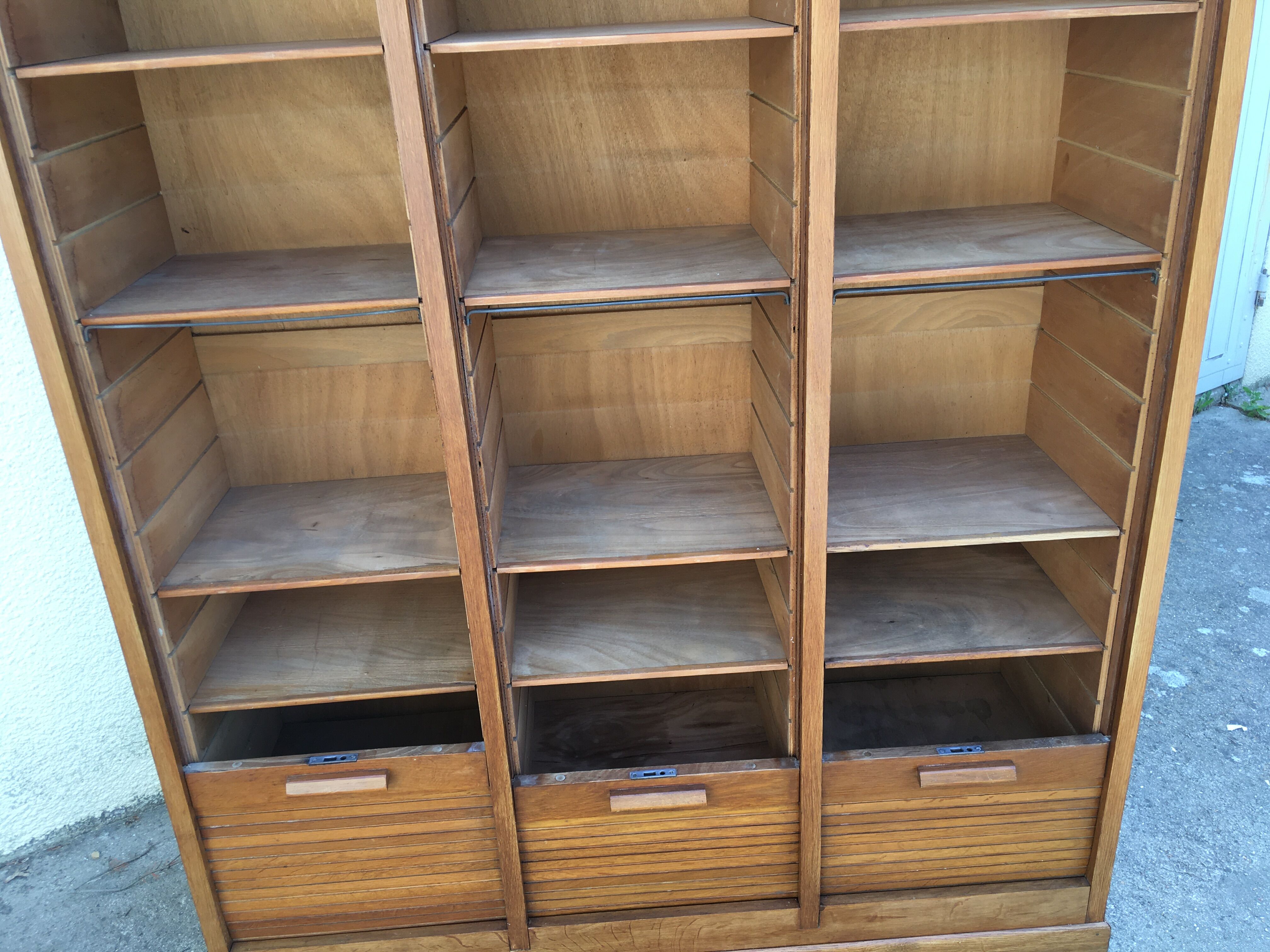 Solid oak triple curtain binder Year 1950