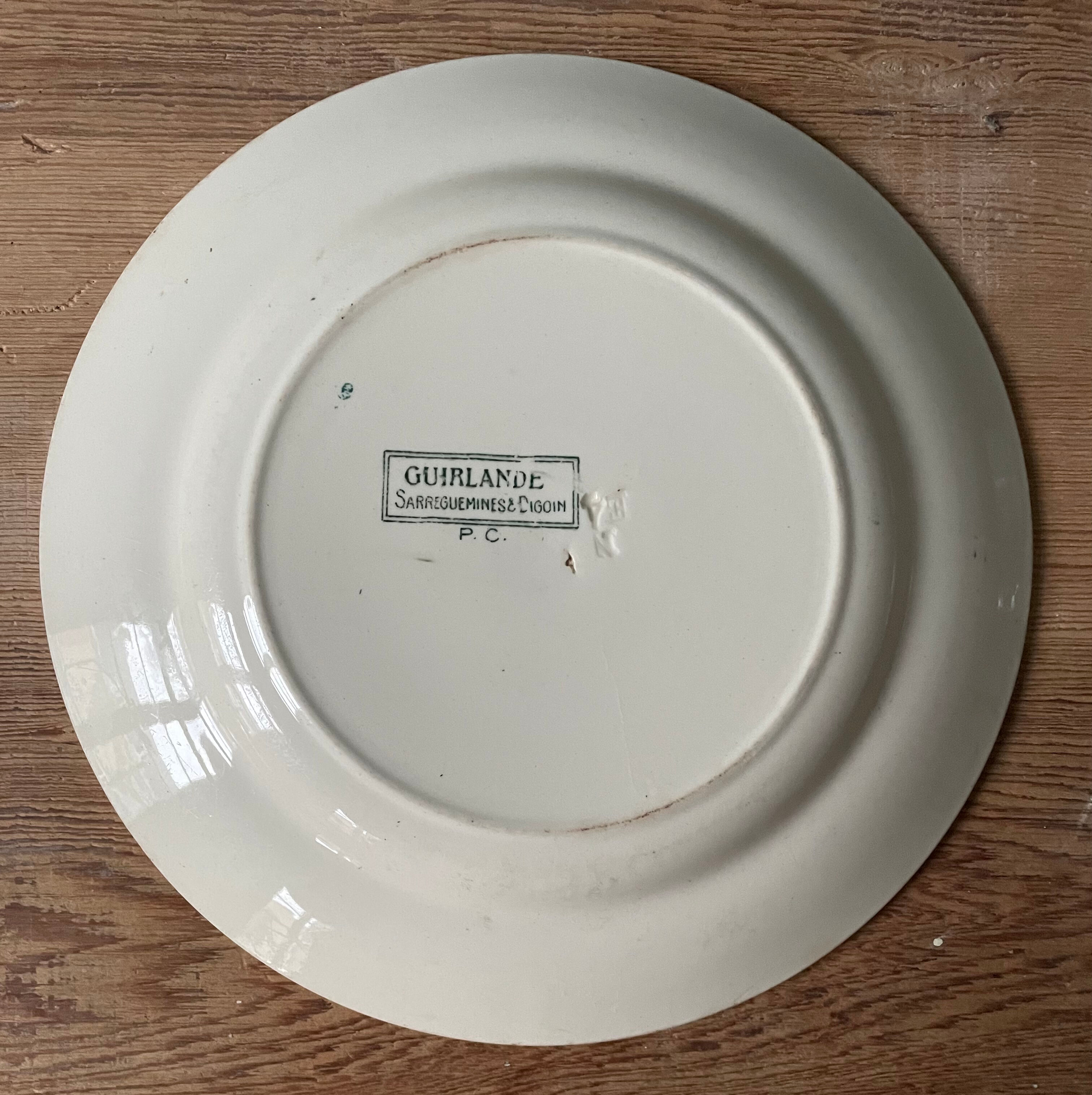 Set of 6 flat plates Terre de Fer, Digoin Sarreguemines, Garland model