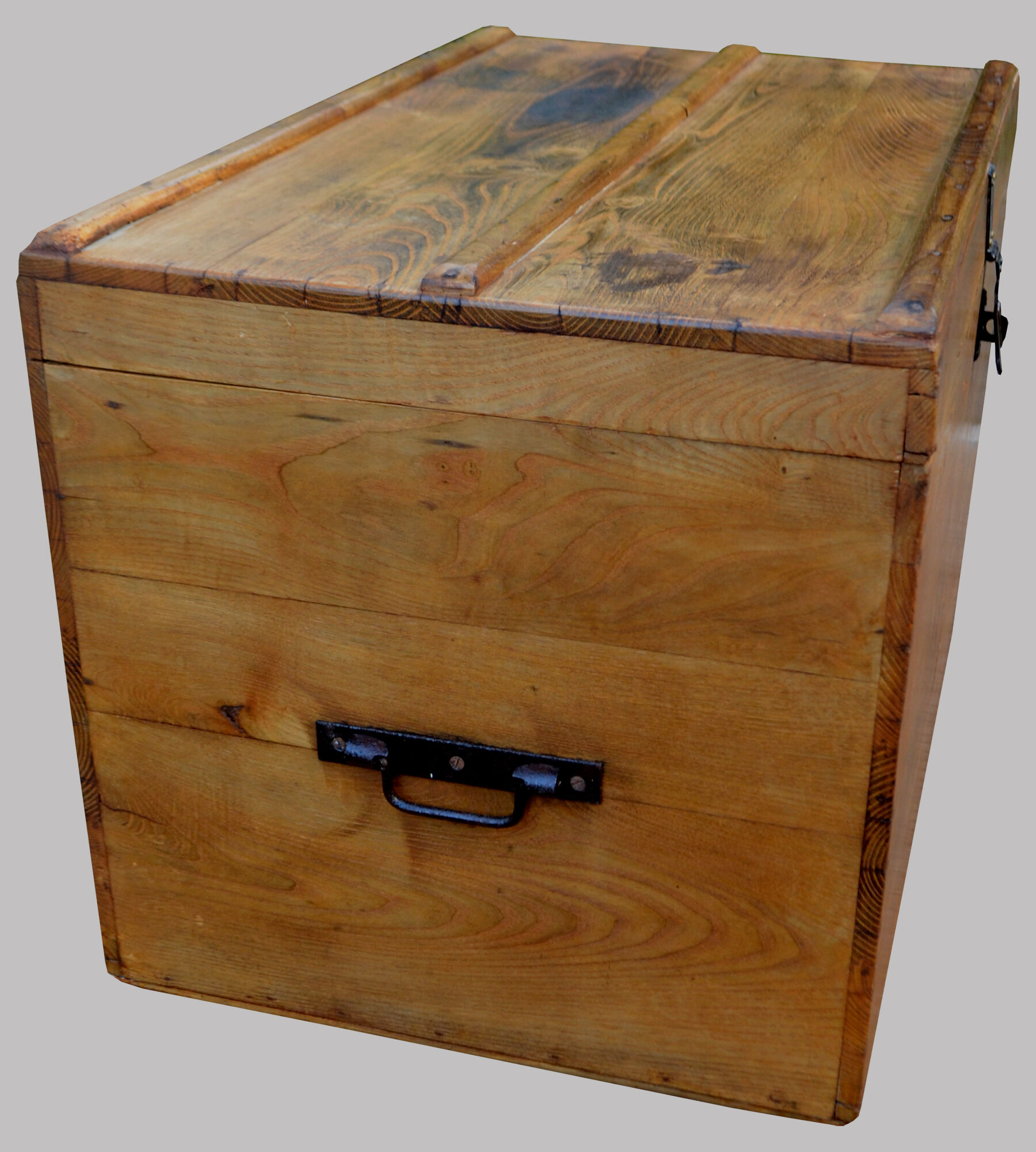 Large oak chest