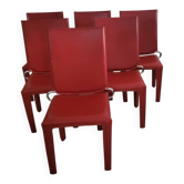 Chaises cuir rouge par Arper