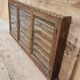 Ancienne vitrine murale de collectionneur en teck birman