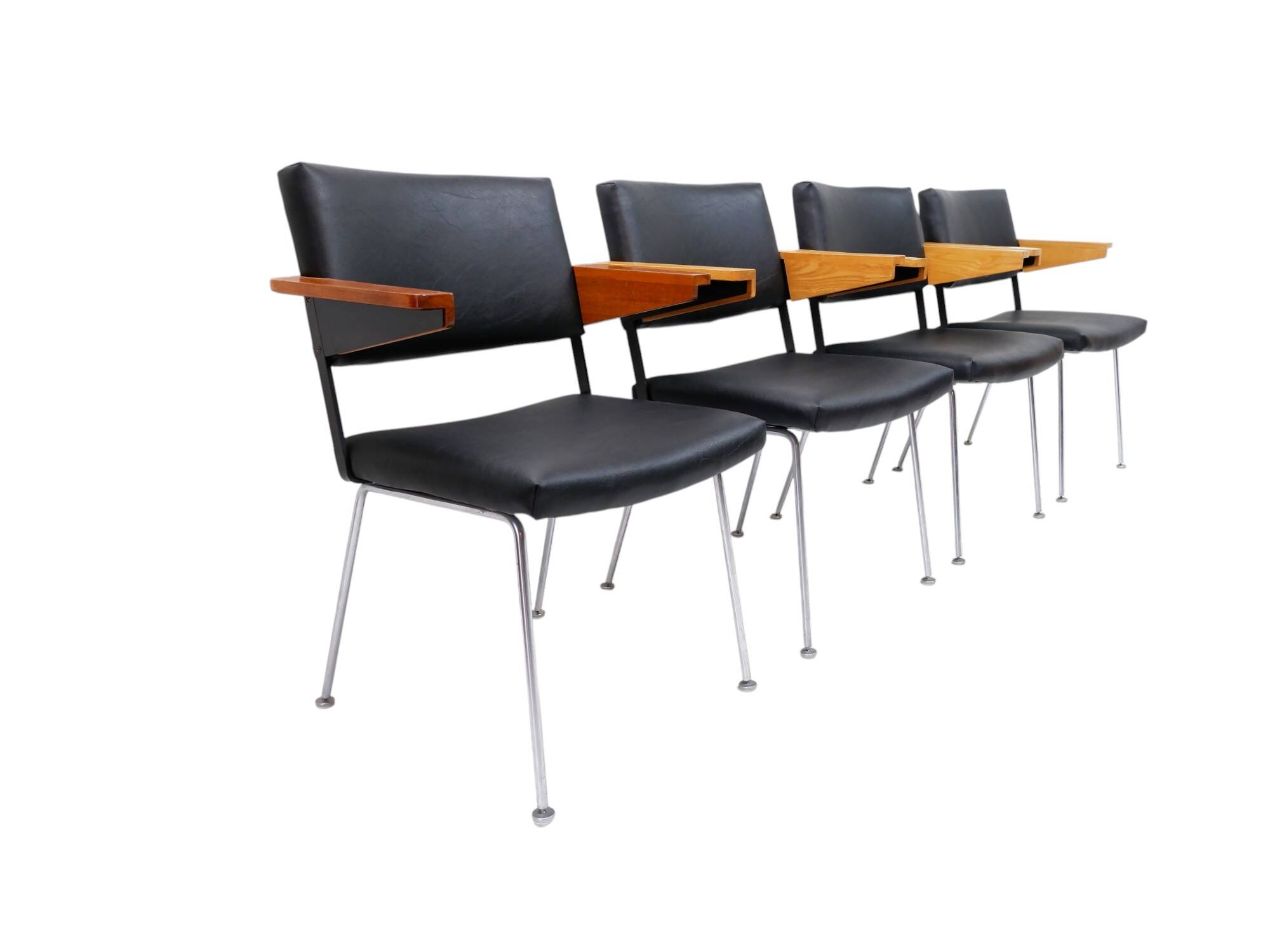 Ensemble de 4 fauteuils par A. Cordemeyer pour Gispen