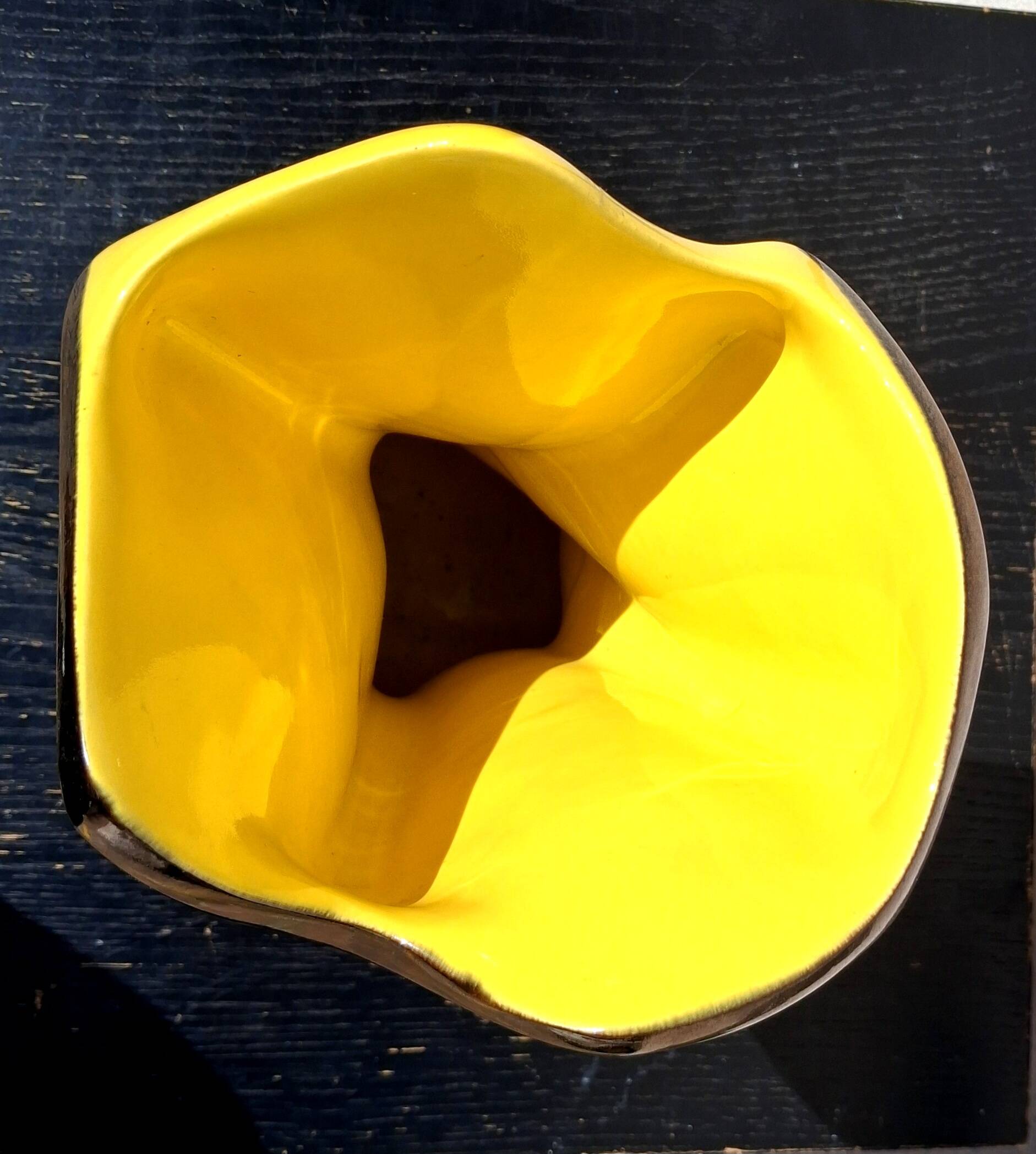 Bicolour yellow and black vase, vintage seventies design, Ceramidi