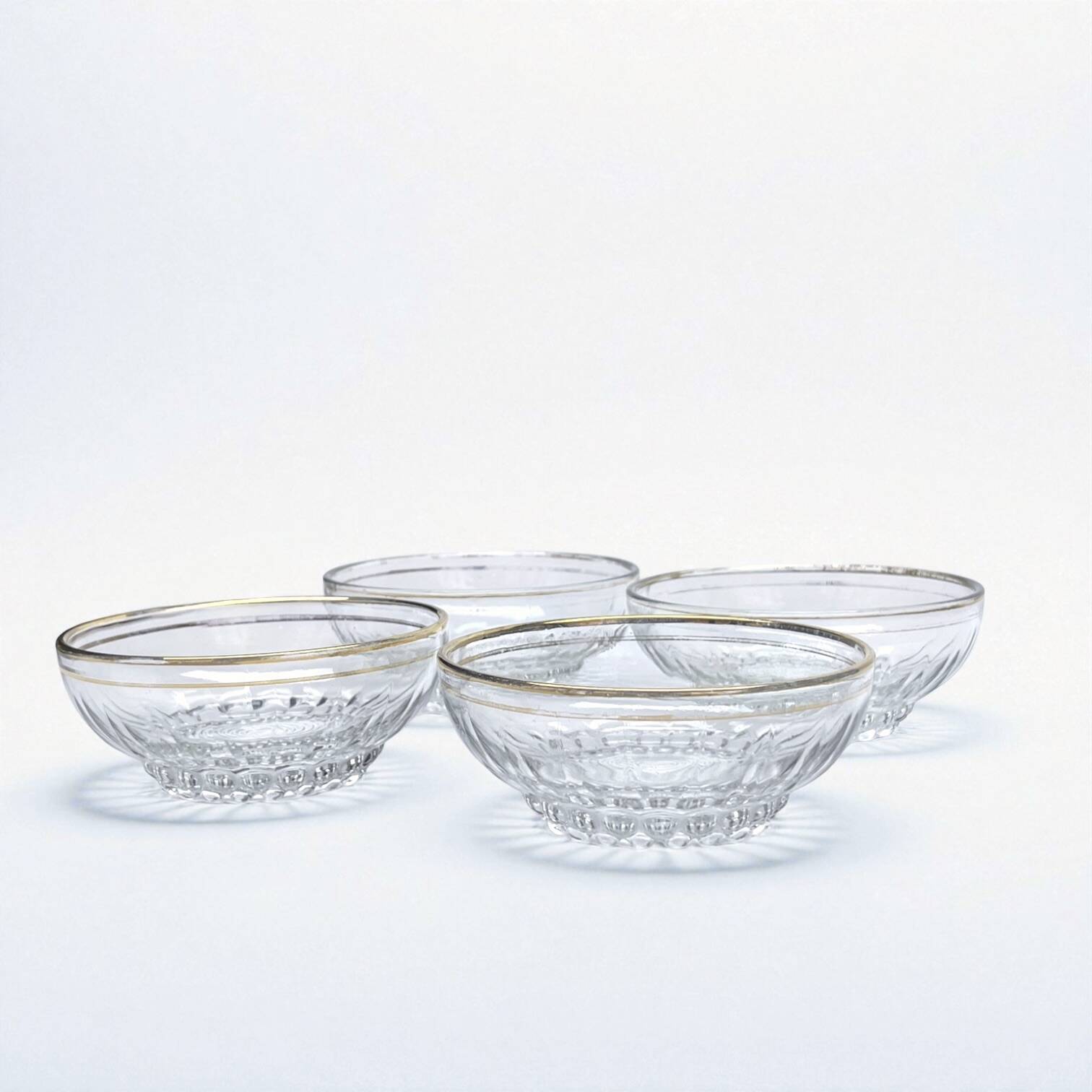 Salad bowl and 4 glass bowls with gilding, 1930 fruit salad service.