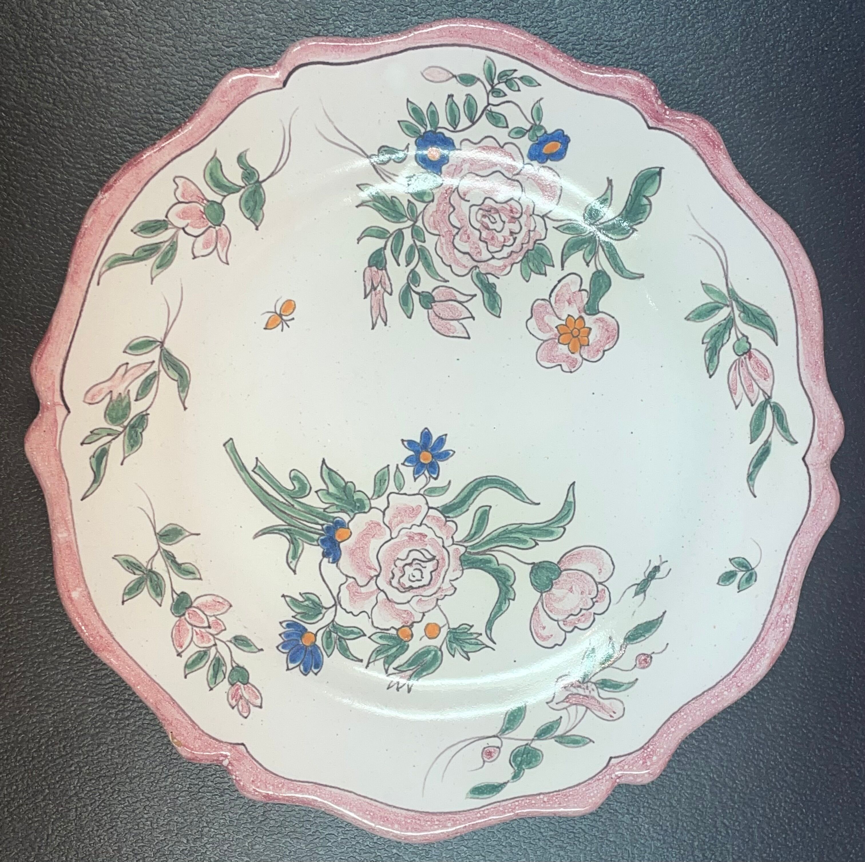 Malicorne earthenware plate