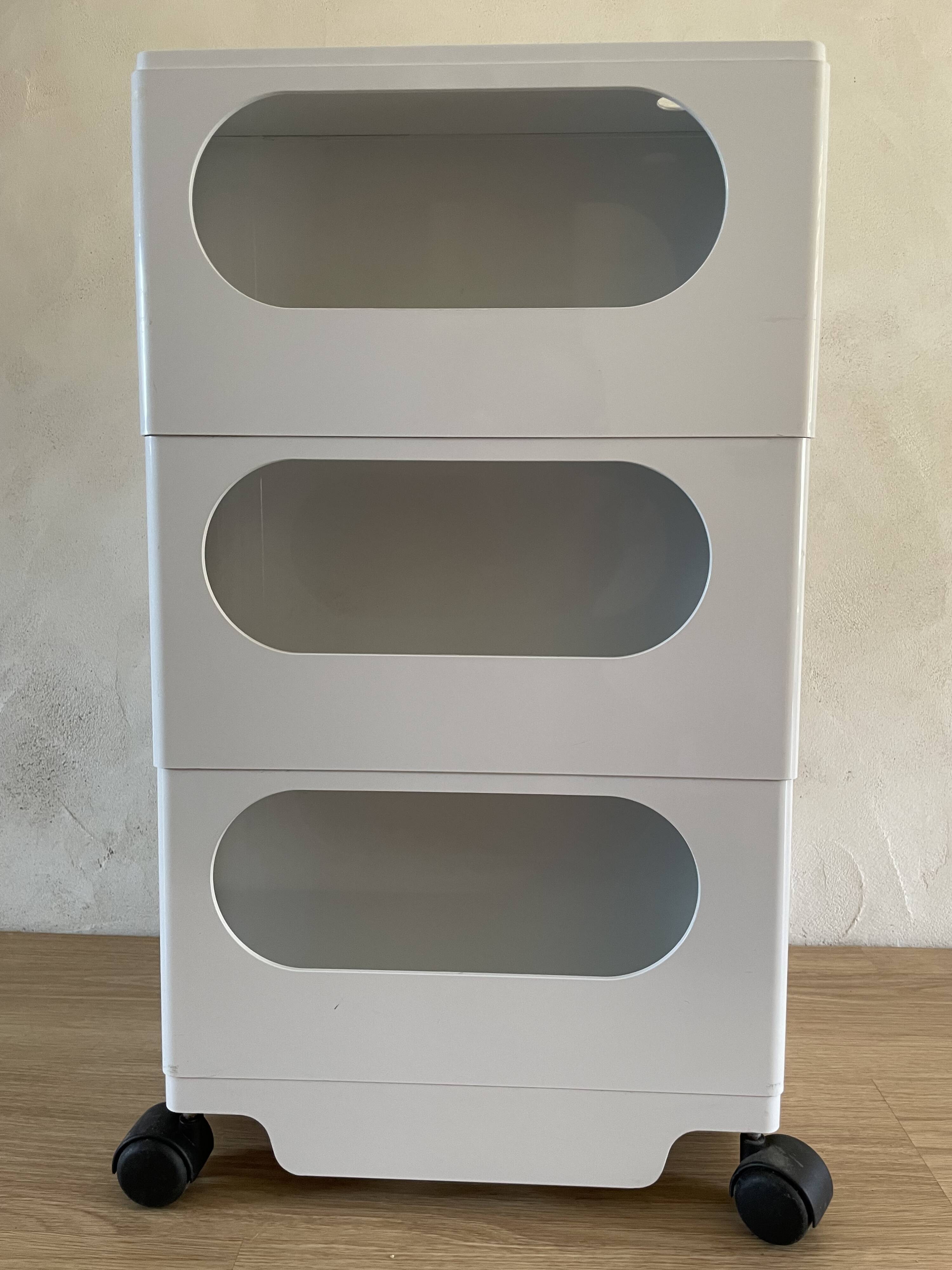 BOBY DESSERT BY JOE COLOMBO