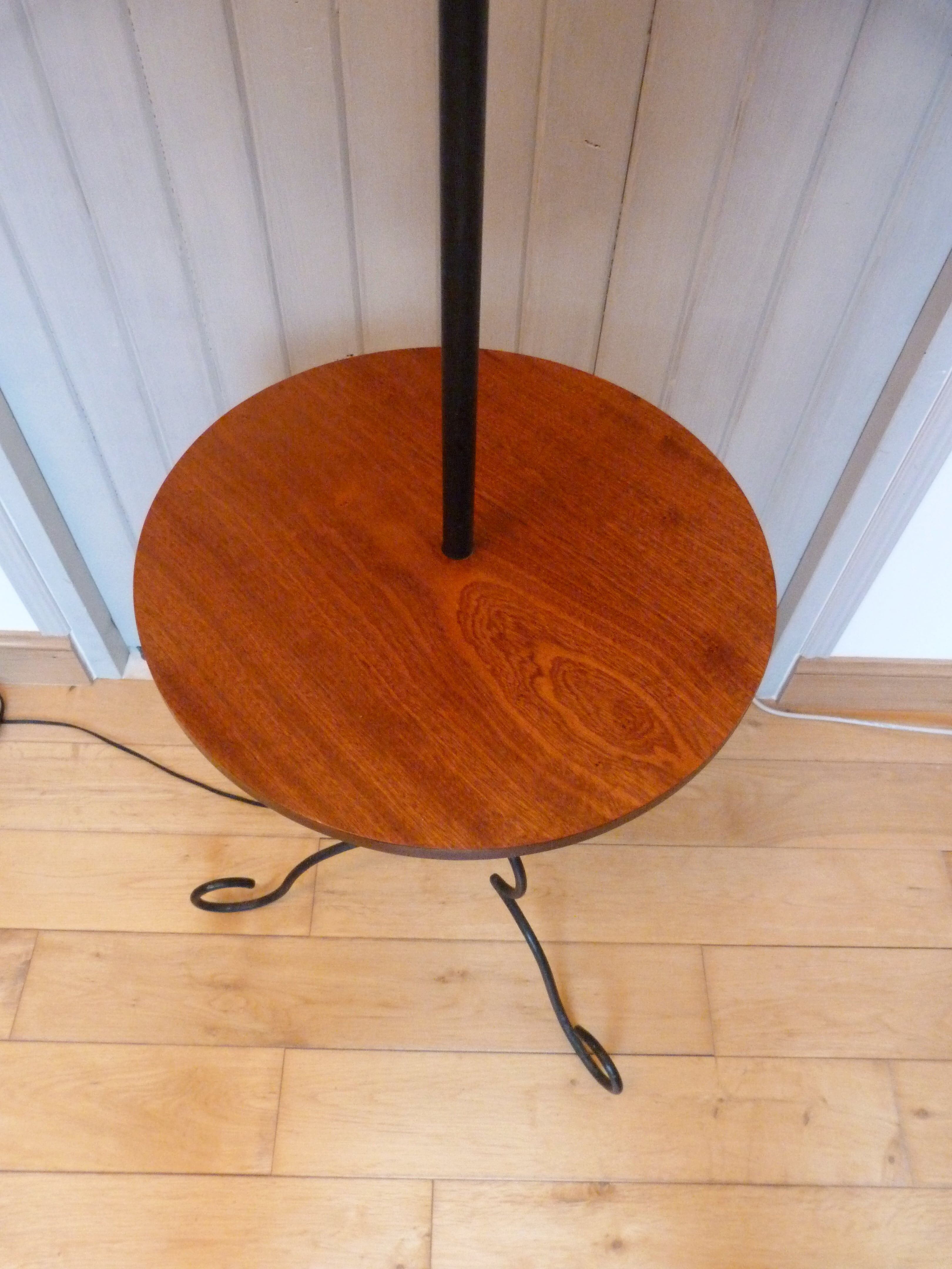 Lampadaire tripode