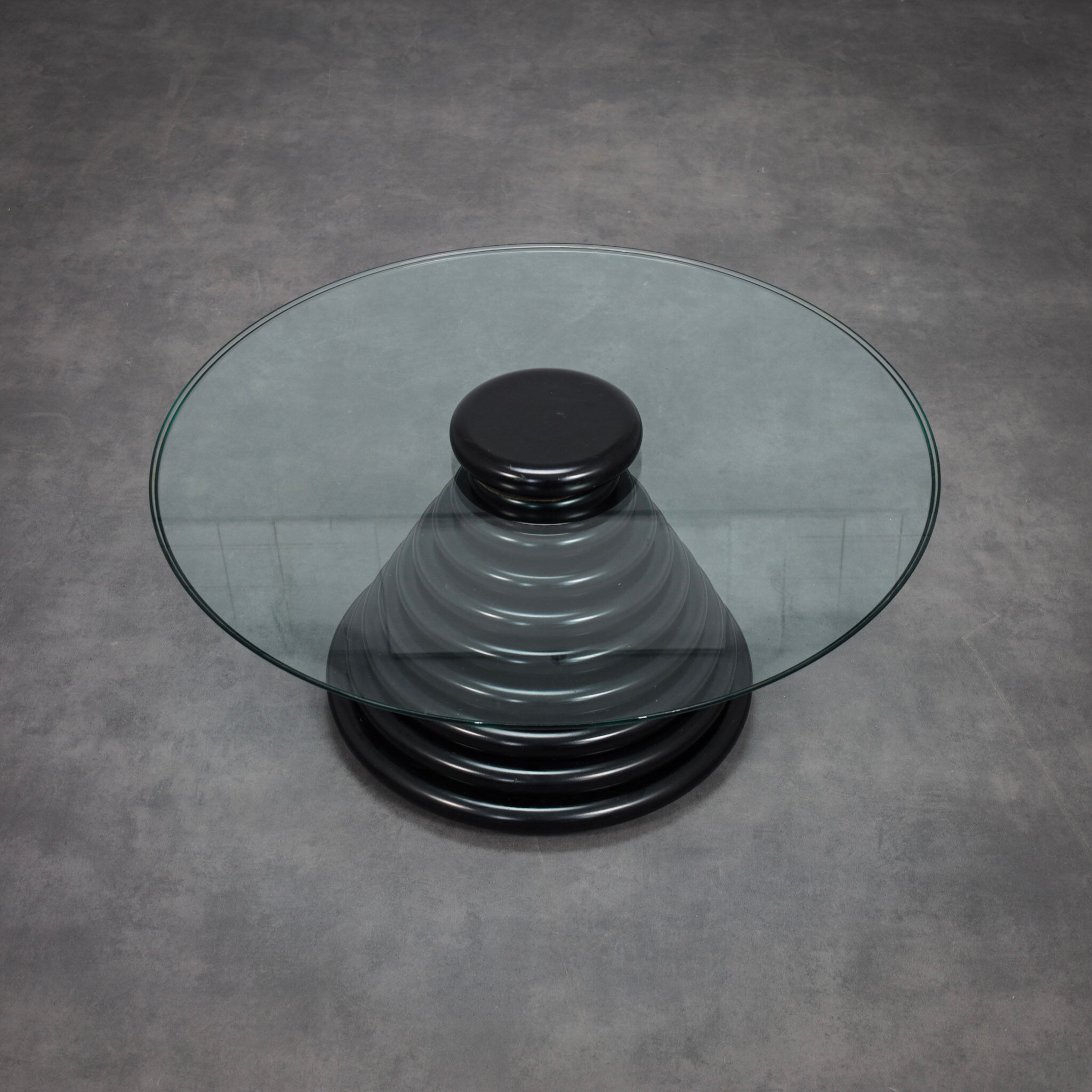 Table basse sculpturale italienne postmoderne rare, années 1980