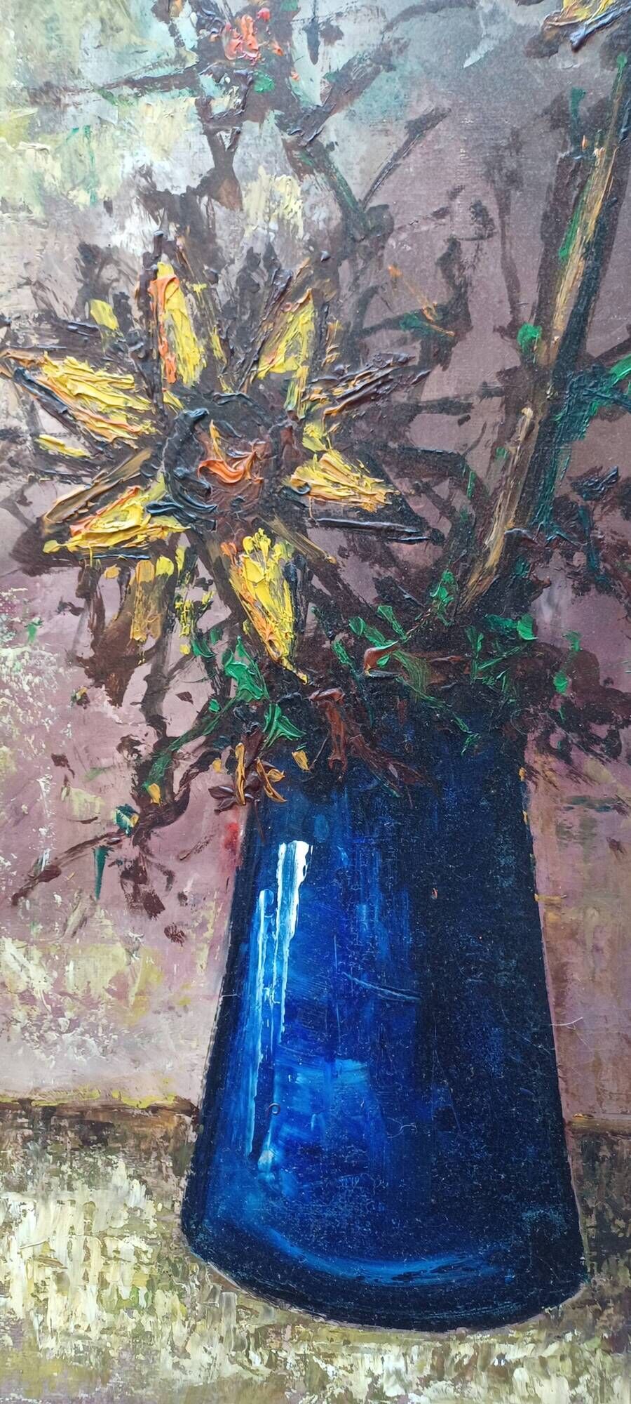 Bouquet de fleurs expressionniste dans un vase bleu vers 1960; 1970