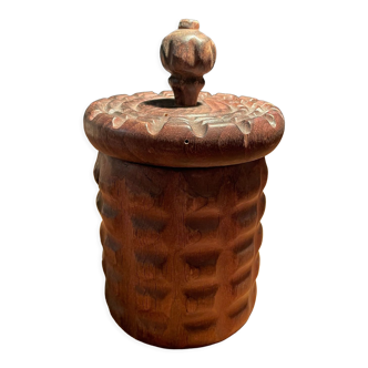 Rustic wooden lid pot, mountain style