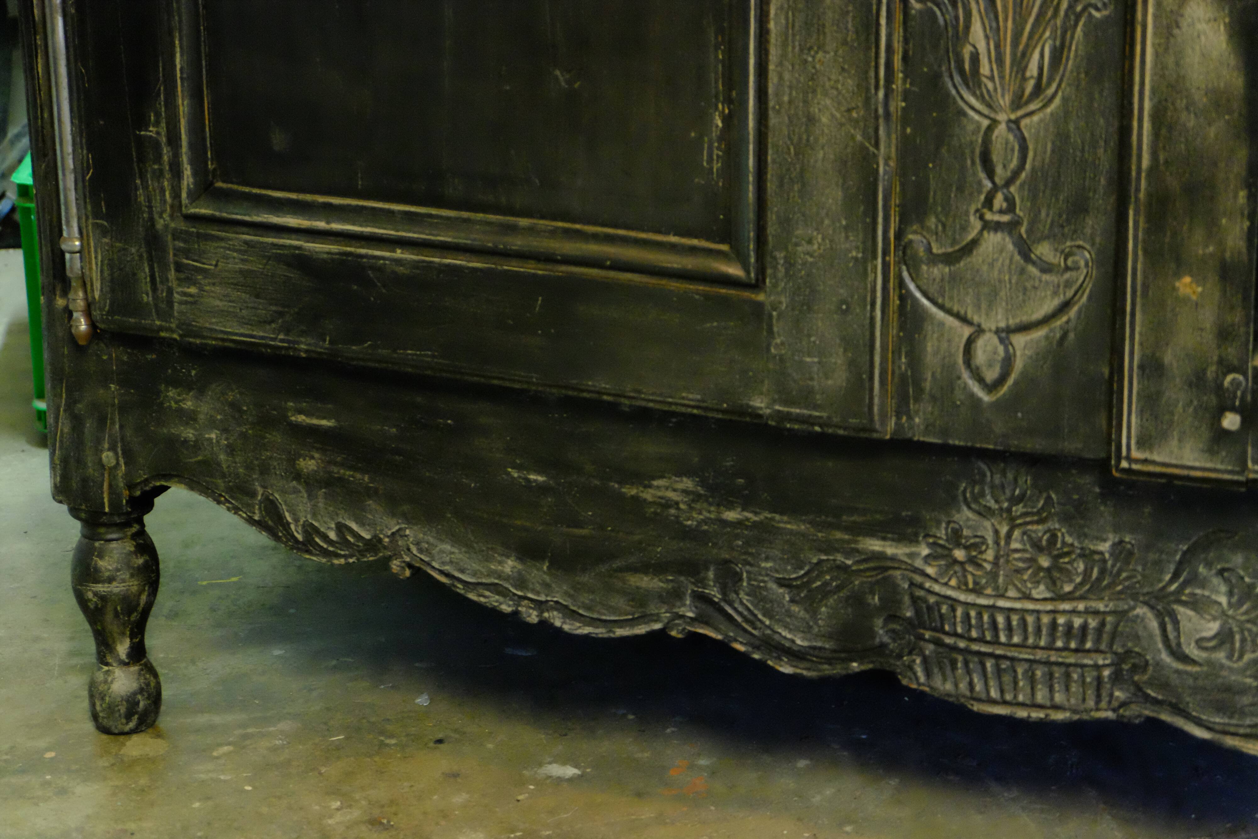 Sideboard in patinated solid oak