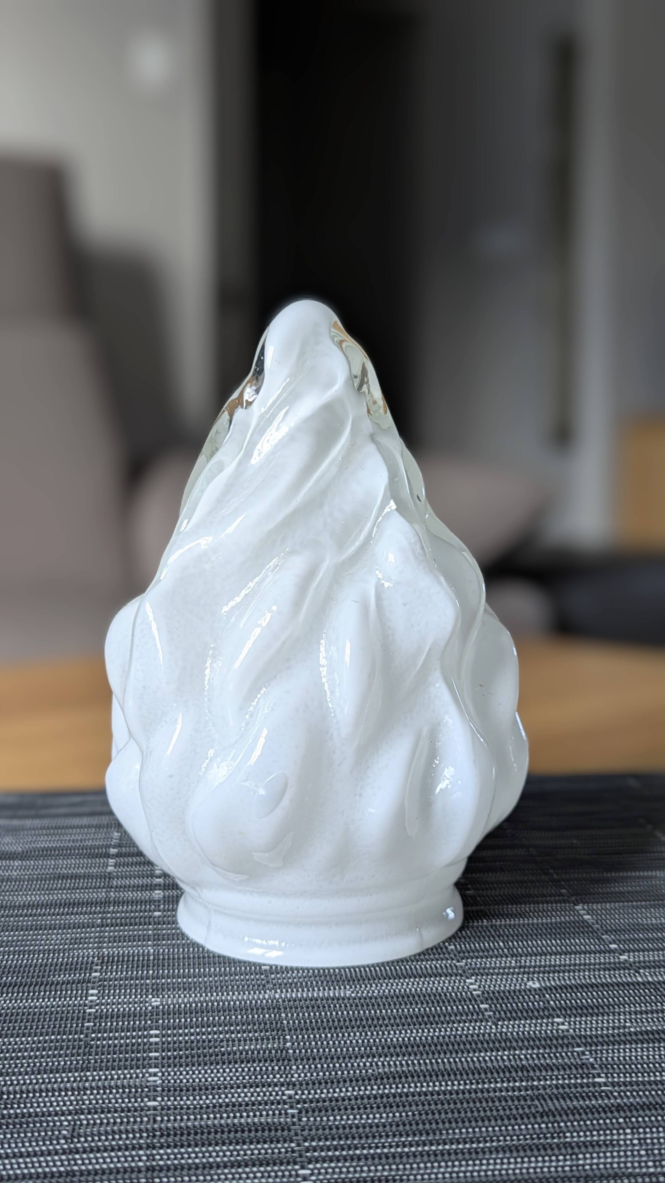 Flame globe (L-0210-5)