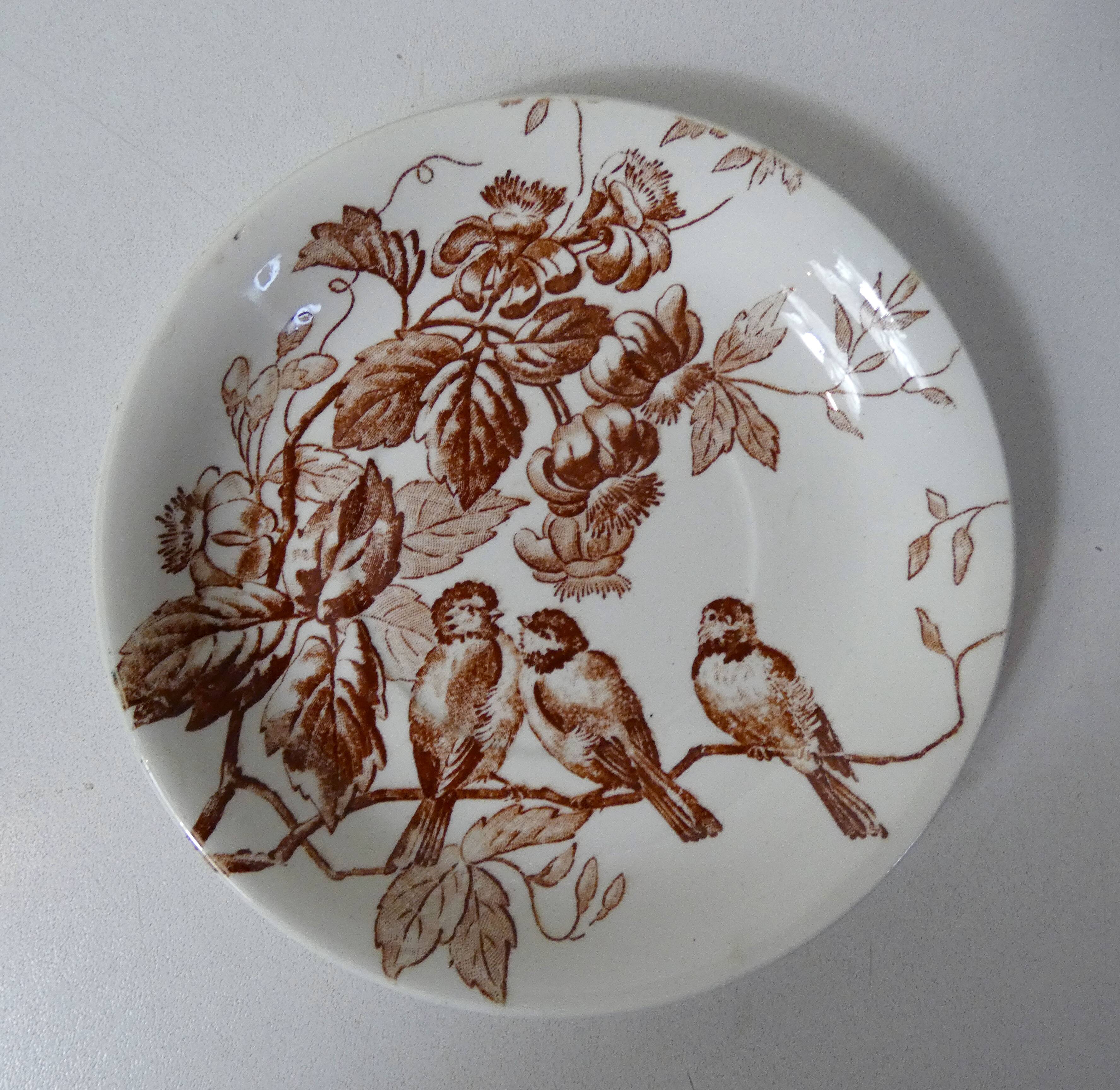 dinette Terre de fer bird plates exclusive to LE BUCHERON