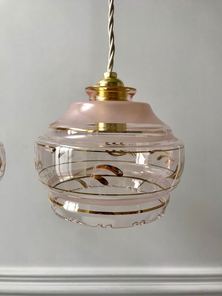 Pair of suspensions in pink glass and golden edging 50s-60s