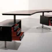 Osvaldo Borsani for Tecno ‘T96’ executive corner desk in black lacquered wood