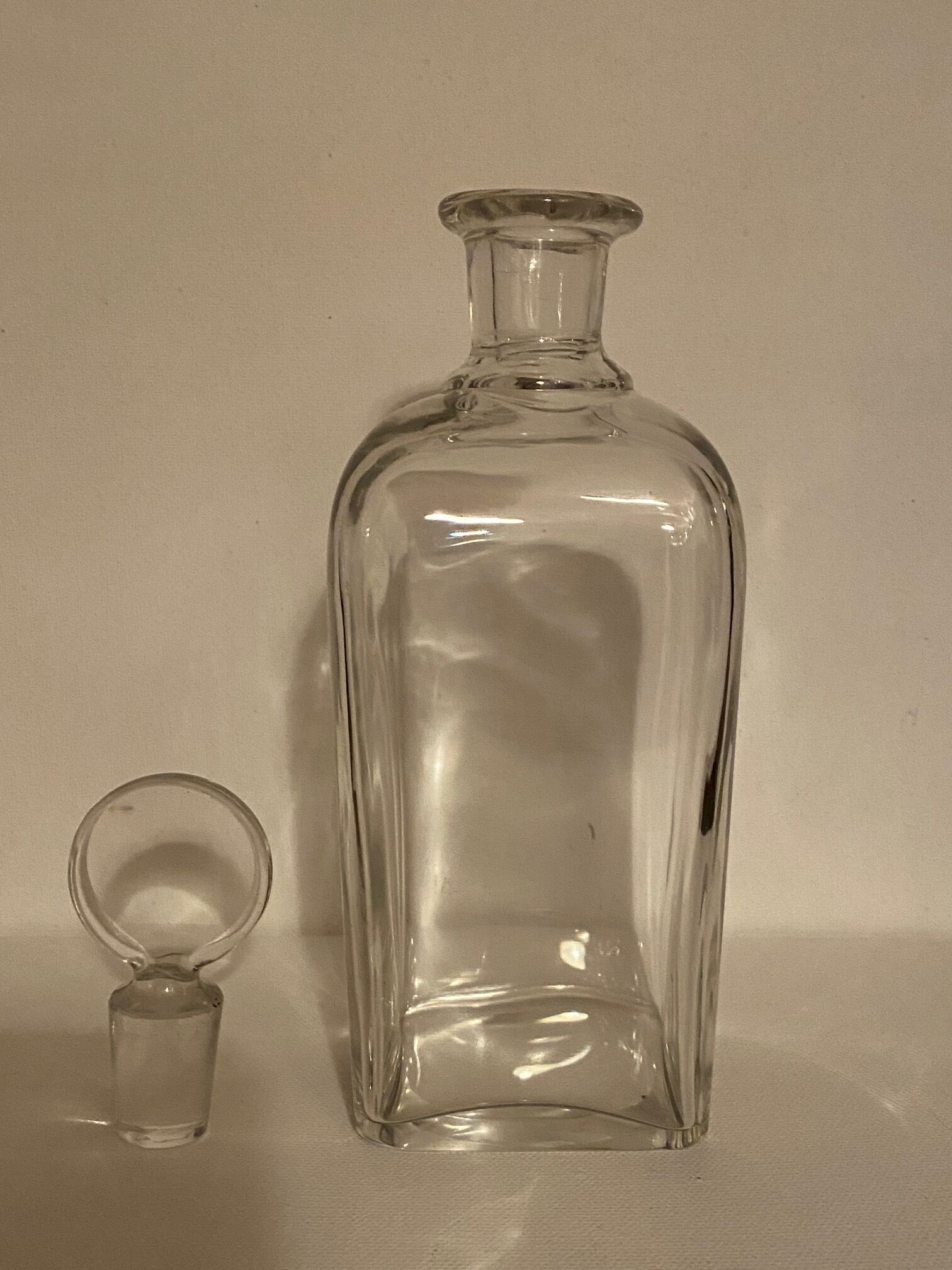 Liquor carafe