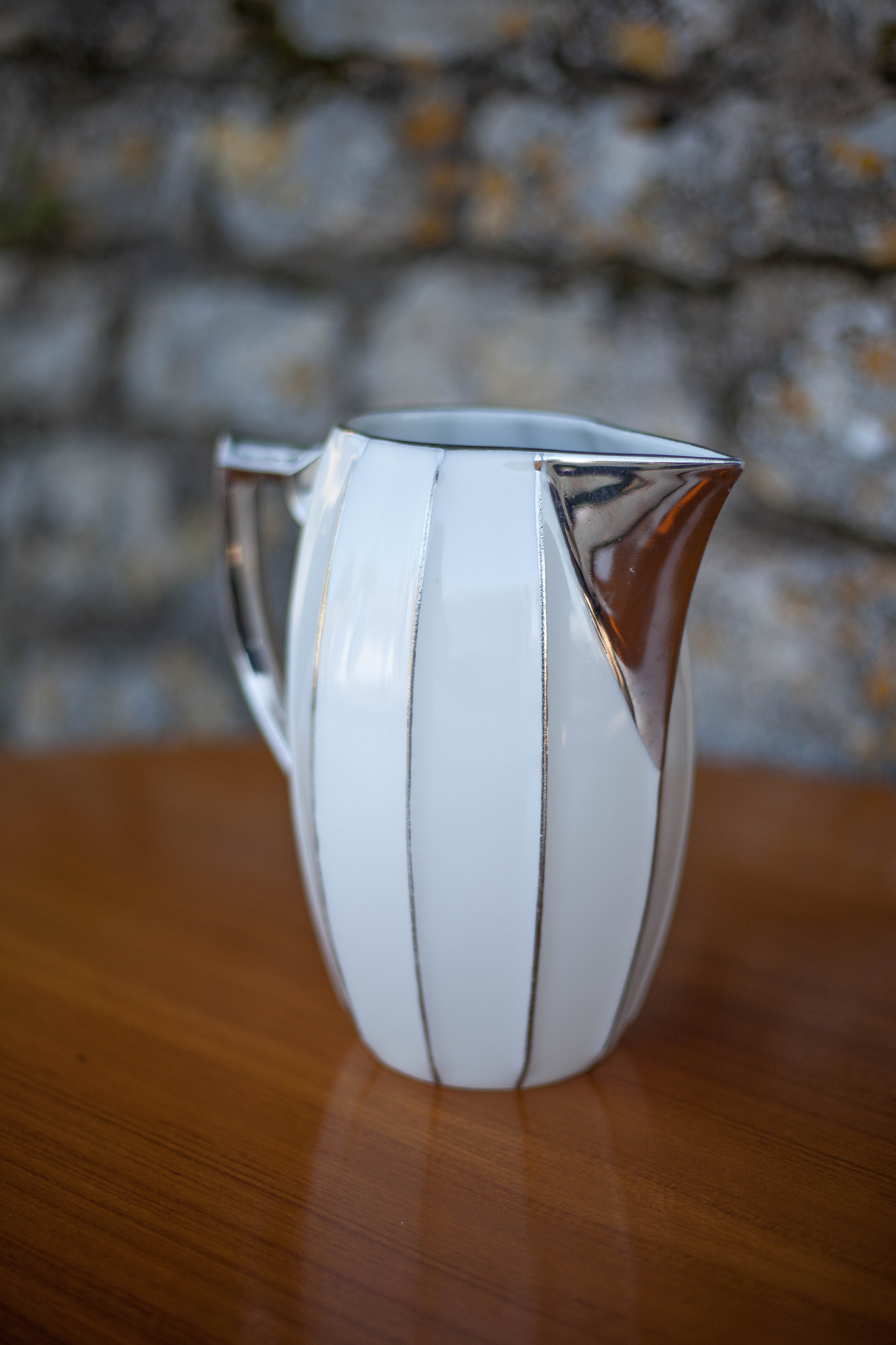 Porcelain pitcher MS France