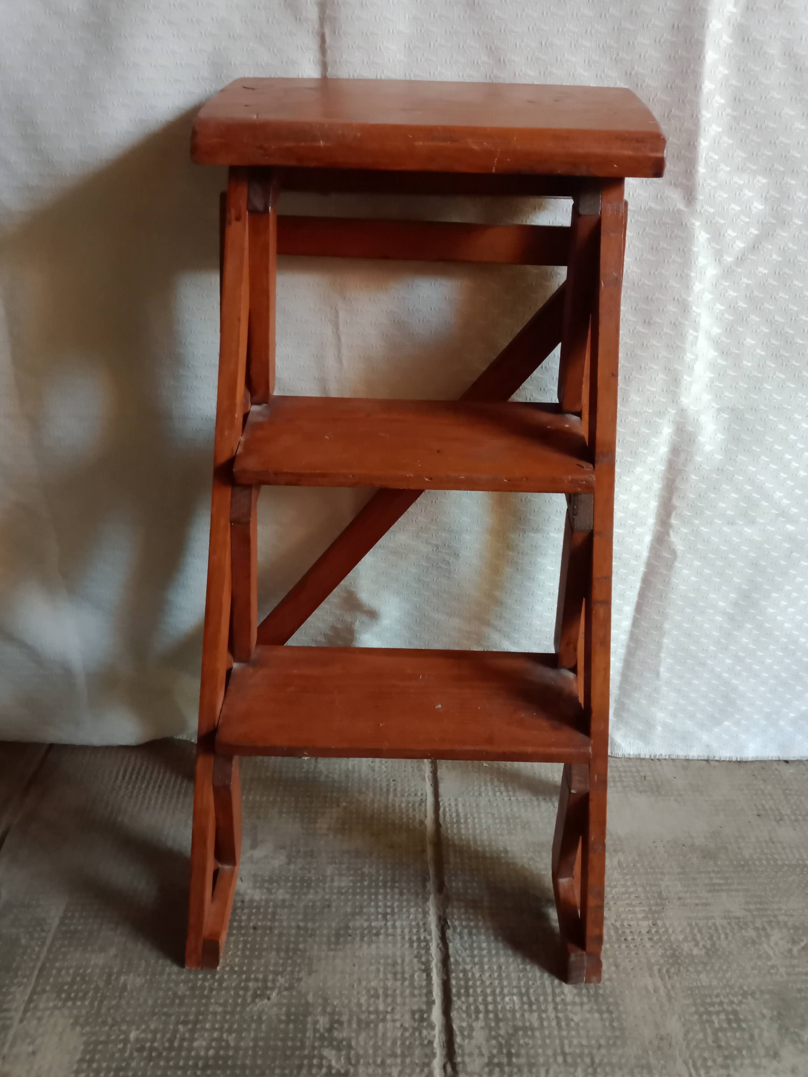 stepladder with two steps