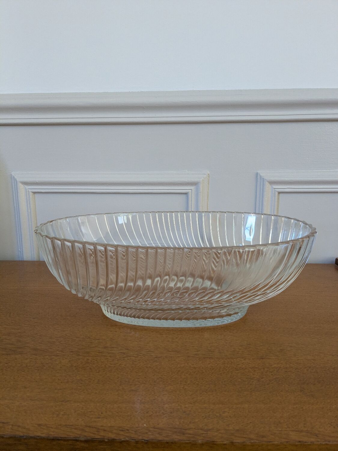 Glass dish