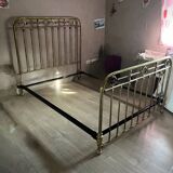 Cadre de lit en laiton