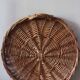 Medium round wicker plateau with two handles.
