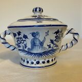 Mossy earthenware cream pot