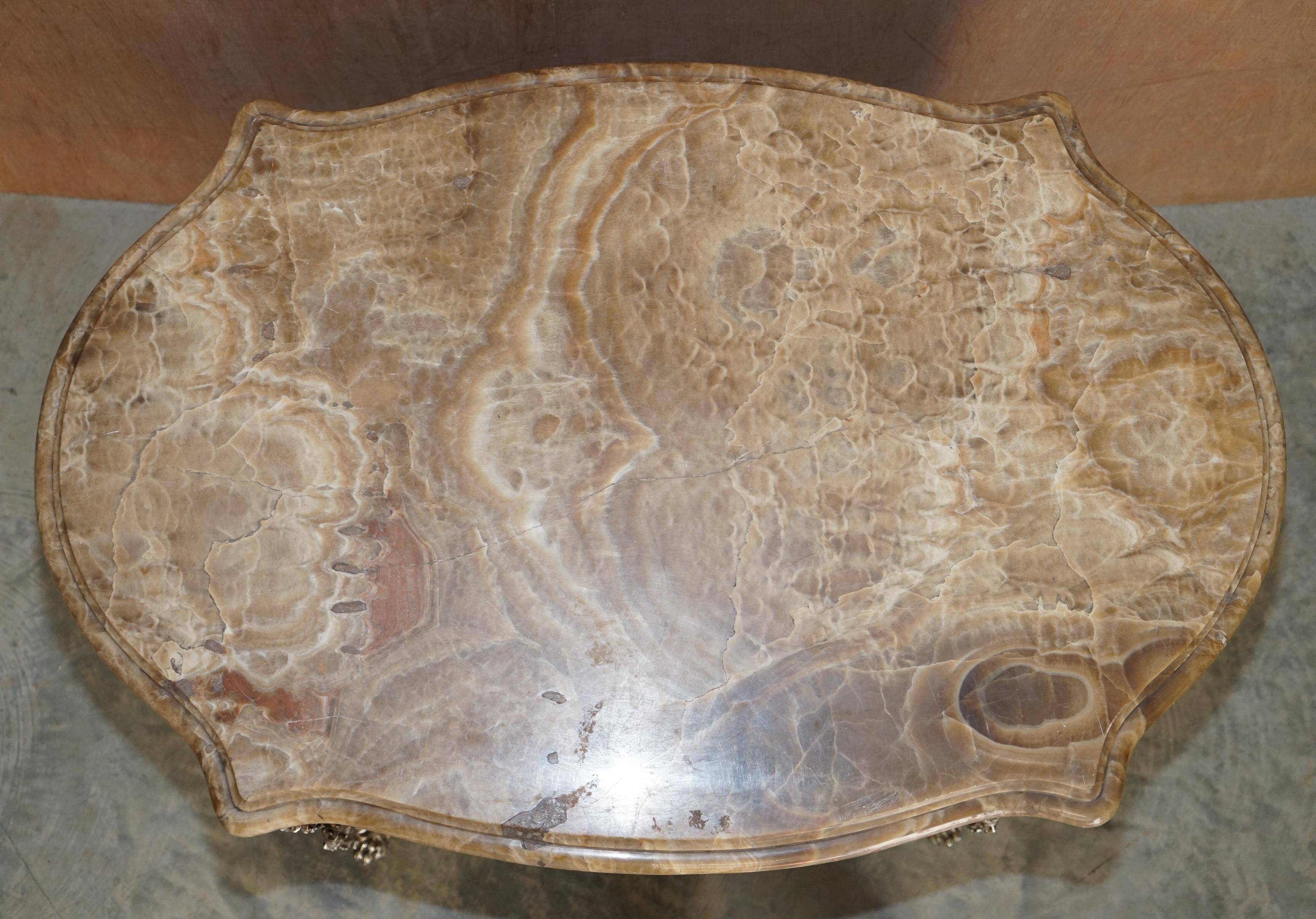 Buffet rare Germain Landrin vers 1750 en marbre et kingwood