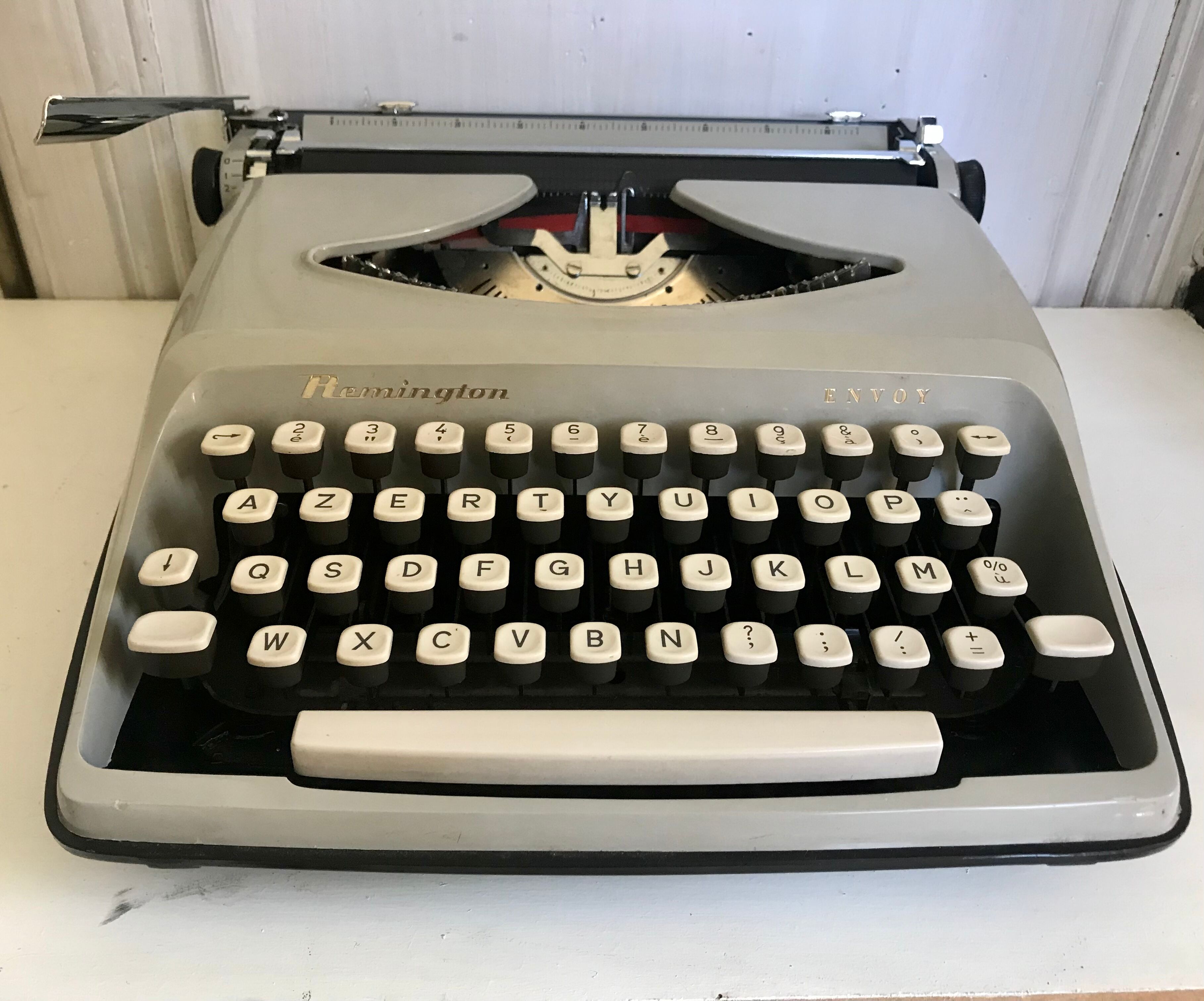 Remington Envoy typewriter