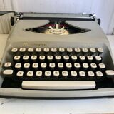 Remington Envoy typewriter