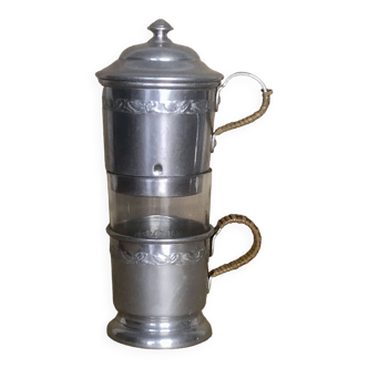 Individual aluminum coffee maker and its glass