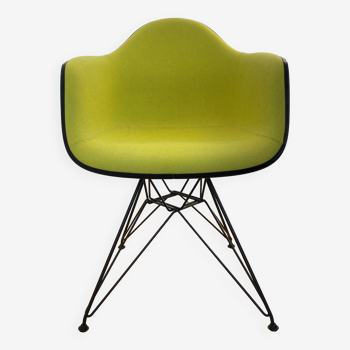 RAR armchair by Charles & Ray Eames, Vitra