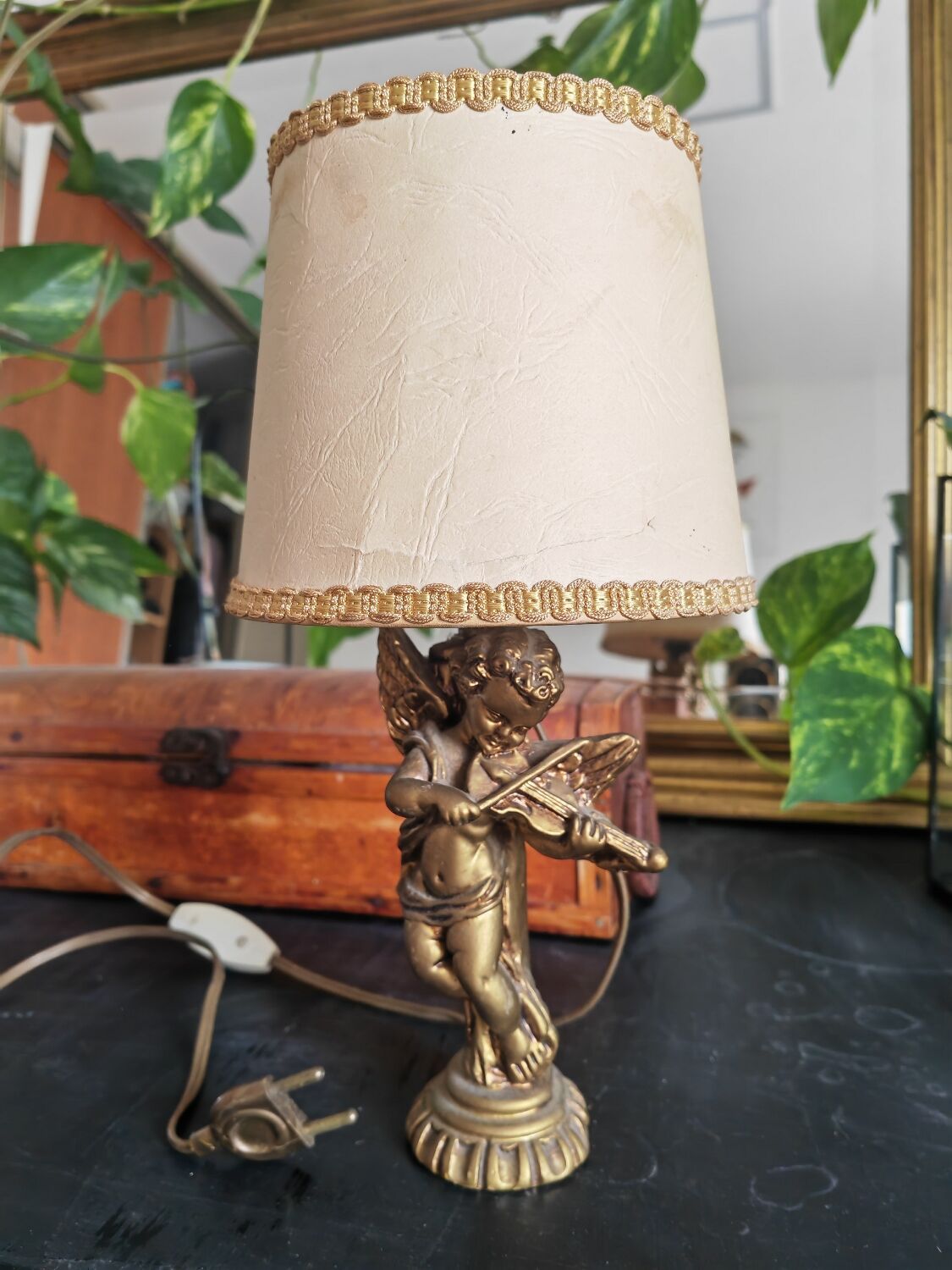Angel bedside lamp