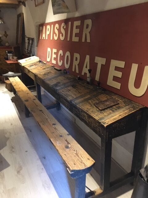 Bureau d'écolier de 3,30 m en bois 7 places
